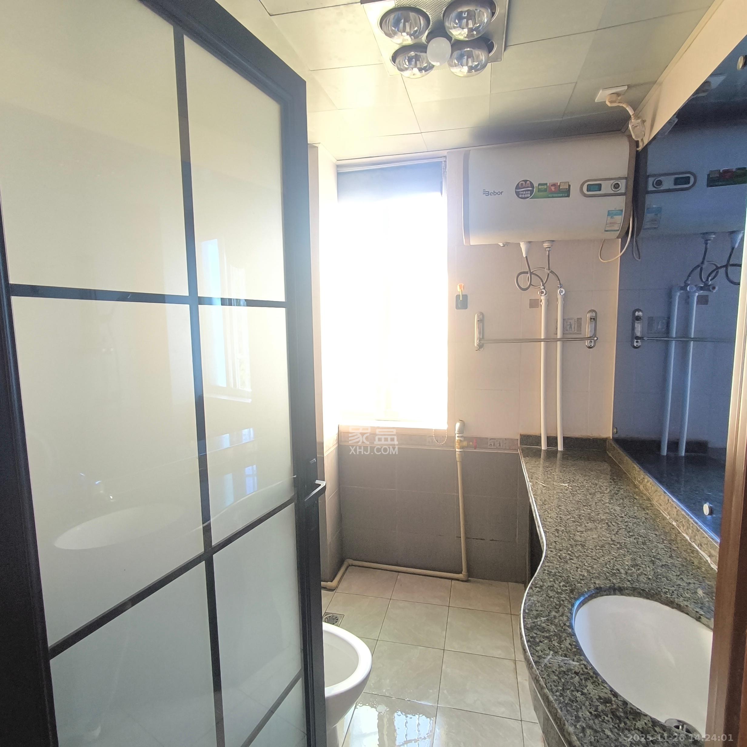 老灯泡厂宿舍（啤酒厂宿舍）  1室1厅1卫    1350.0元/月室内图