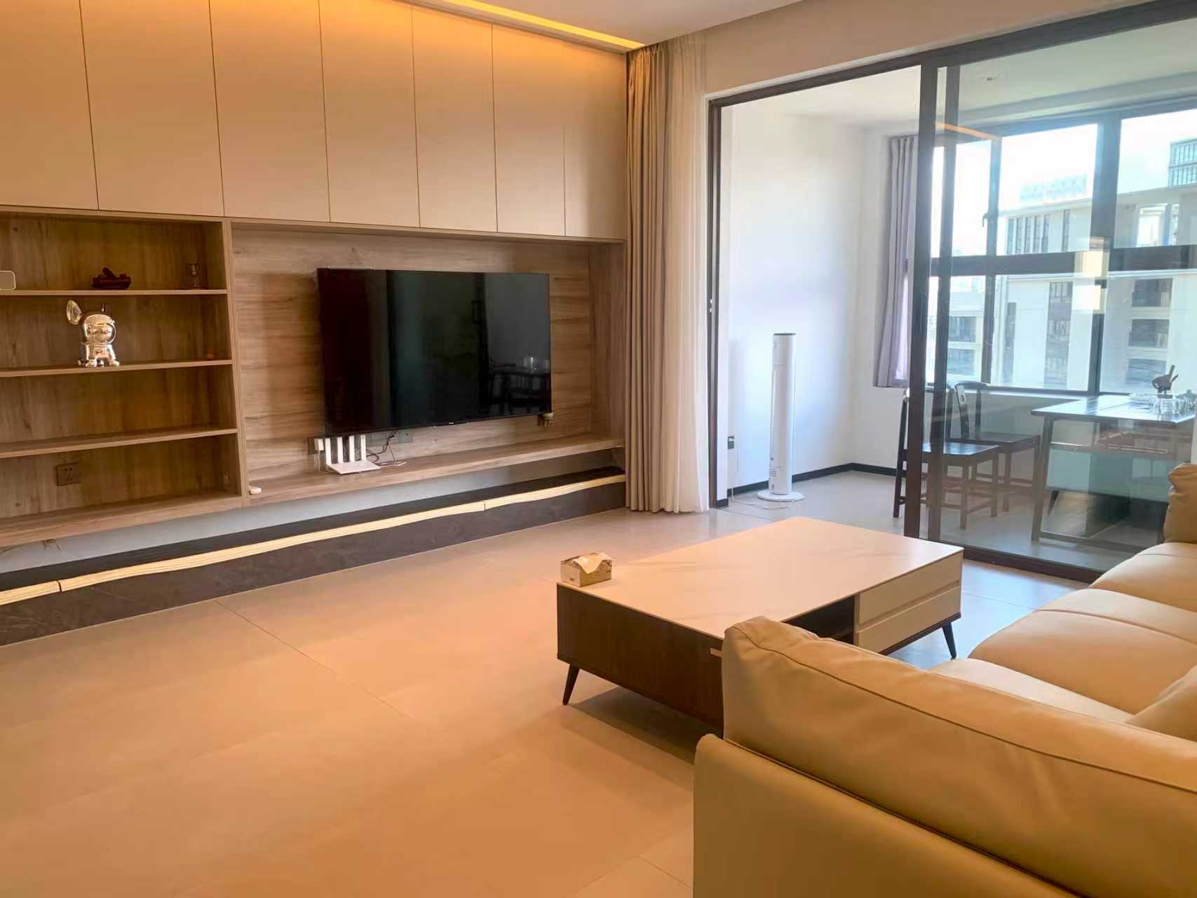 海航豪庭南苑 4室2厅2卫 9000.0元/月 海航豪庭南苑 4室2厅2卫 9000.0元/月室内图