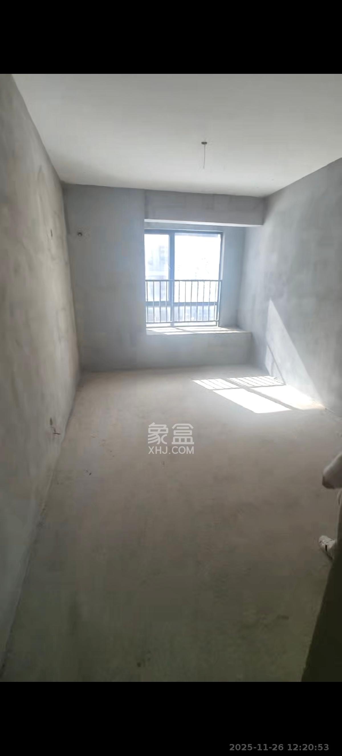 玺宇悦城国际 3室2厅2卫 39.8万 玺宇悦城国际 3室2厅2卫 39.8万客厅