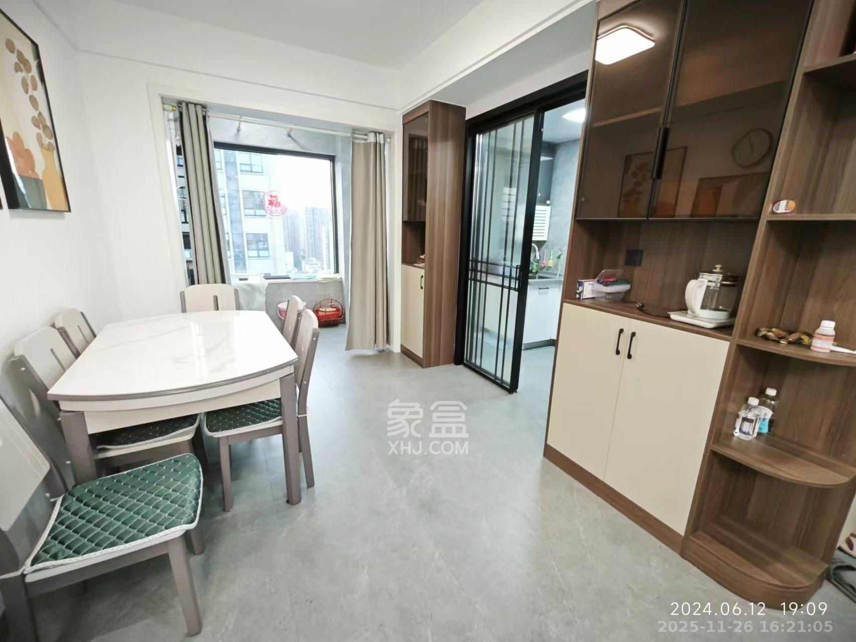 天鸿天府（天鸿中央大院）  3室2厅1卫    3400.0元/月室内图