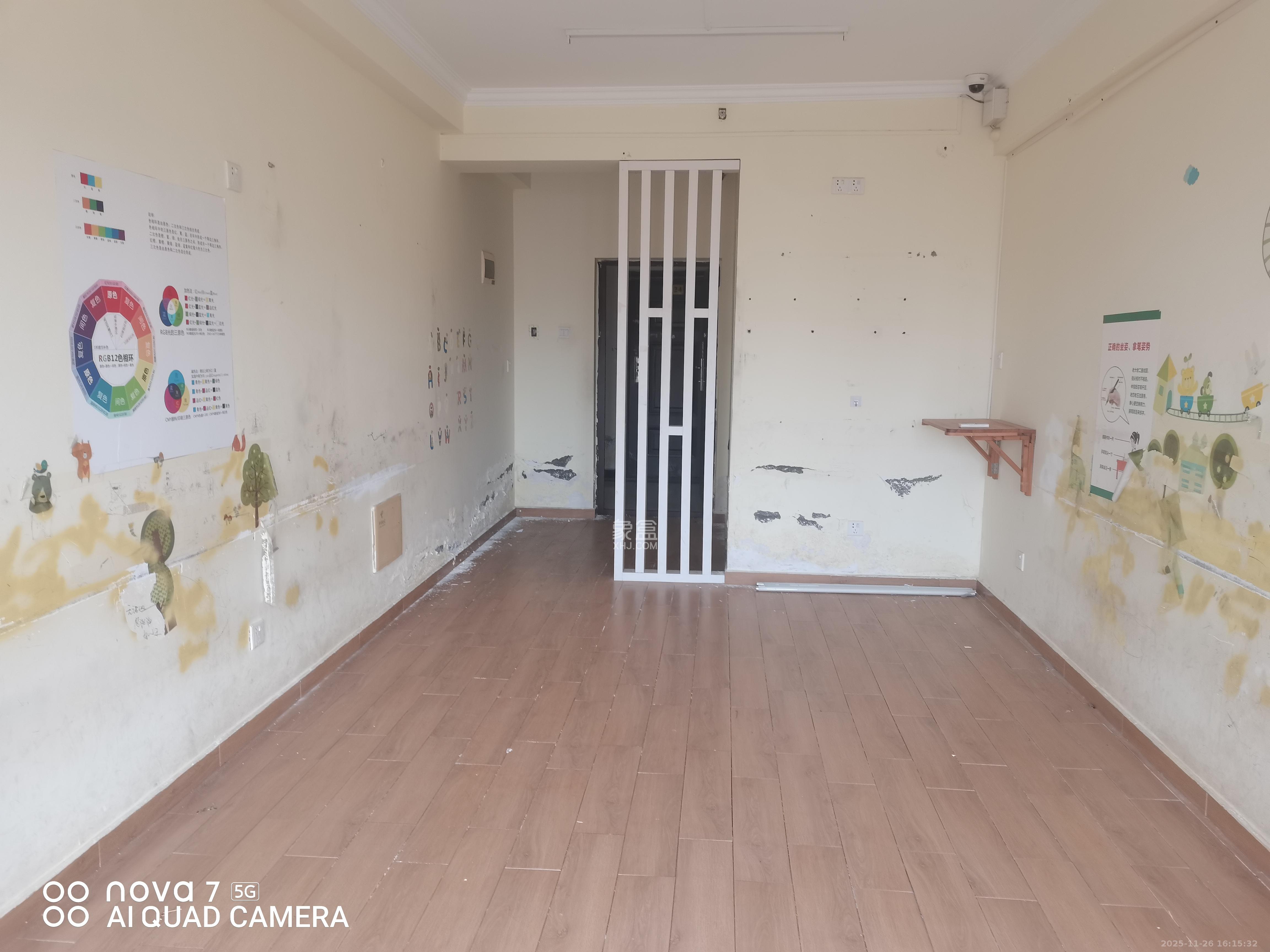 中建芙蓉工社  1室1厅1卫    1000.0元/月