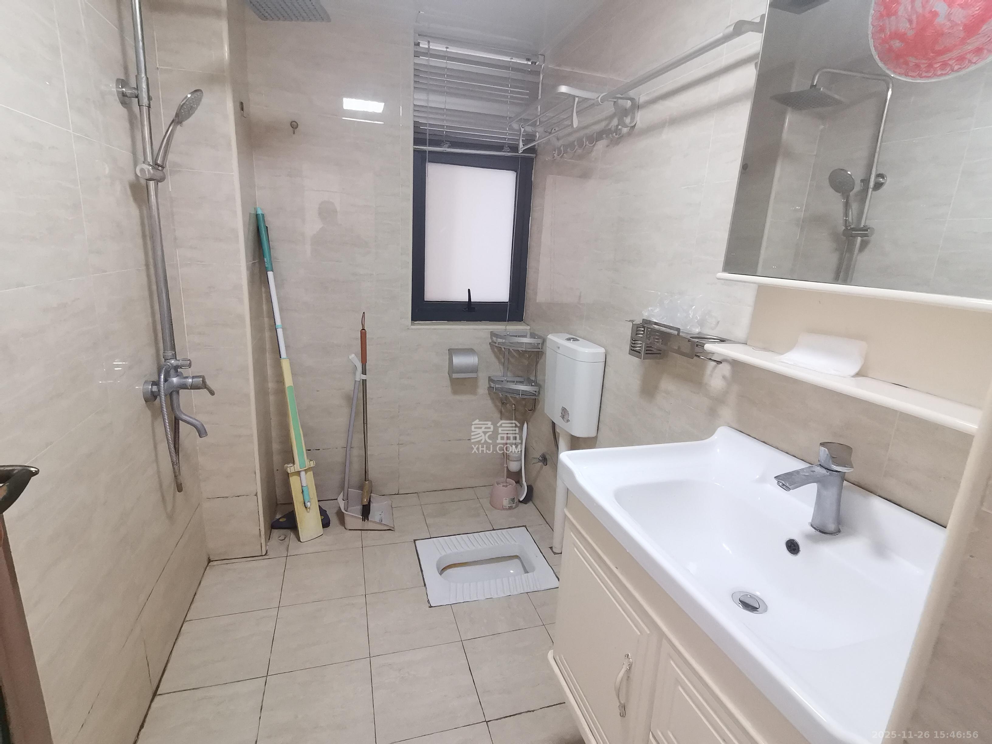 明发国际城 3室2厅2卫 2300.0元/月 明发国际城 3室2厅2卫 2300.0元/月室内图