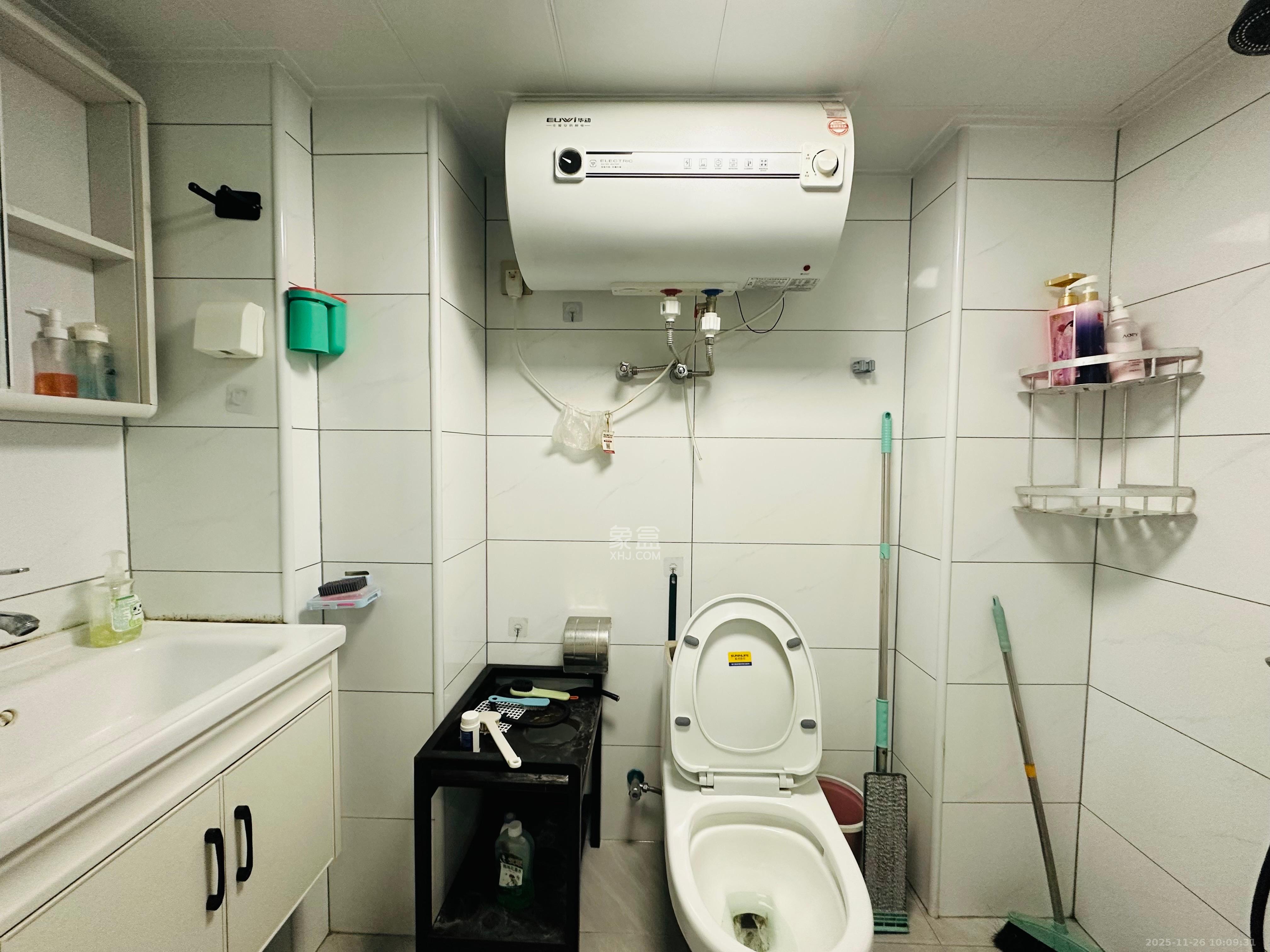 金茂建发泊悦 2室1厅1卫 1900.0元/月 金茂建发泊悦 2室1厅1卫 1900.0元/月室内图