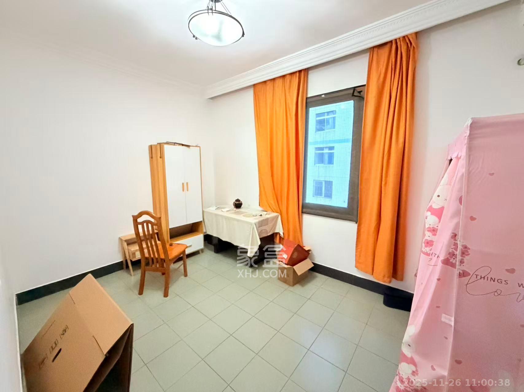 长沙市税务局宿舍(长沙市白沙路186号) 3室1厅1卫 2200.0元/月 长沙市税务局宿舍(长沙市白沙路186号) 3室1厅1卫 2200.0元/月室内图