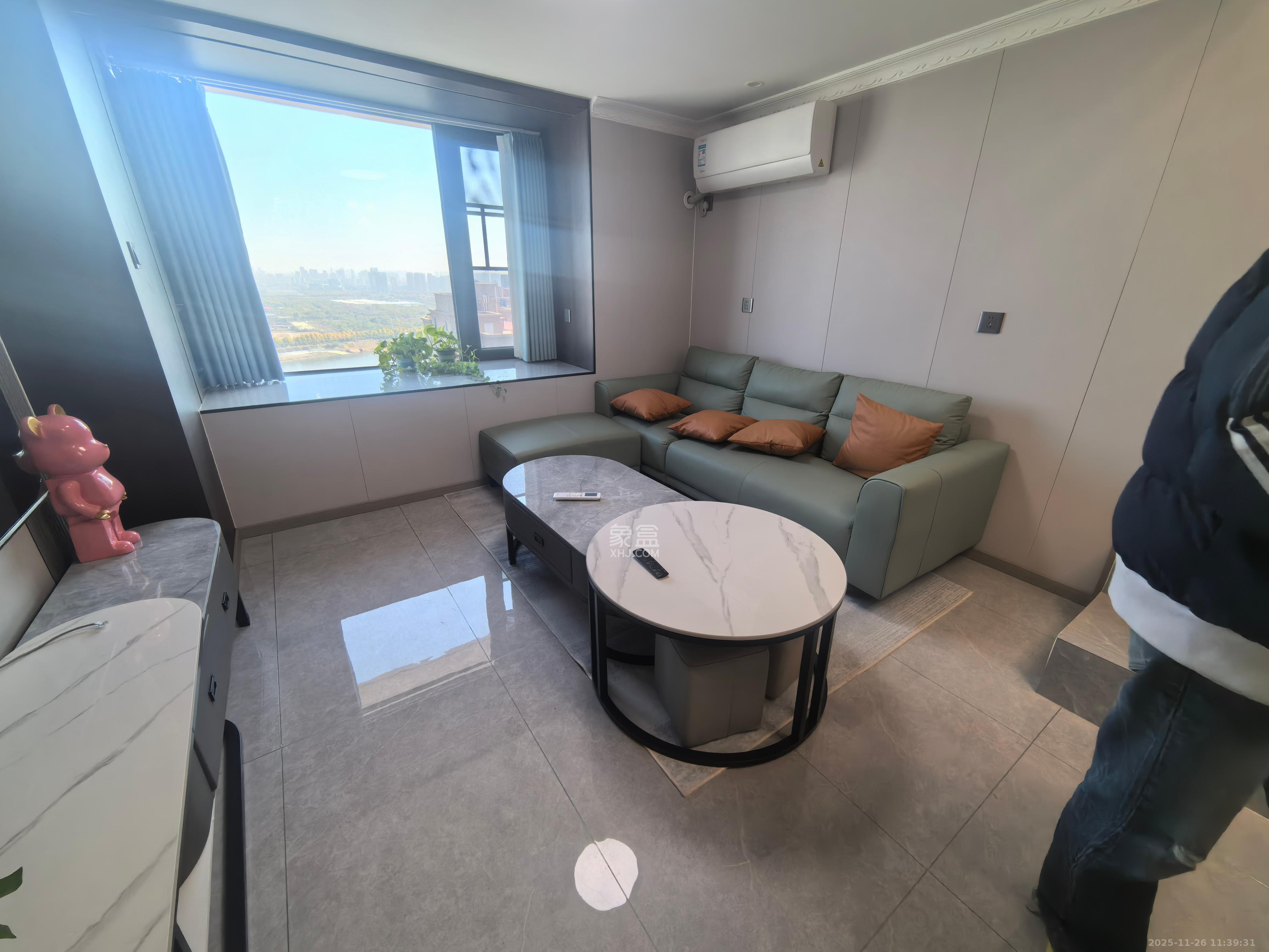 保利中环广场（保利中悦苑）  2室1厅1卫    2700.0元/月