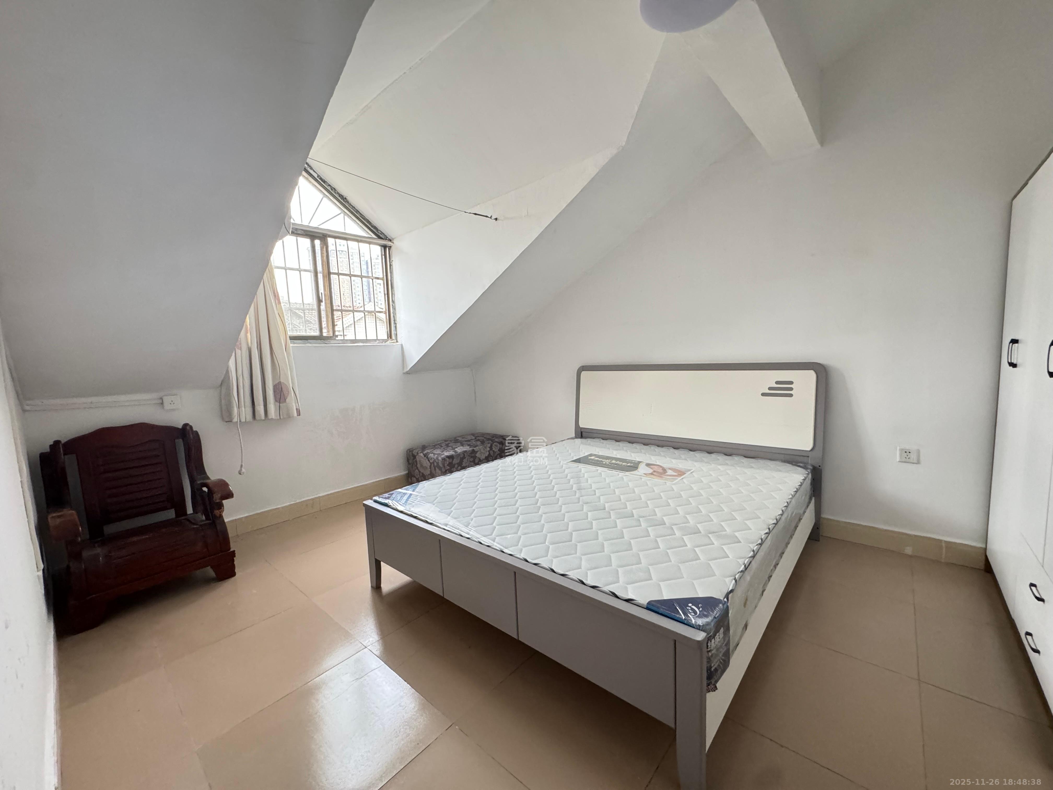 金石蓉园  3室2厅1卫    1200.0元/月室内图