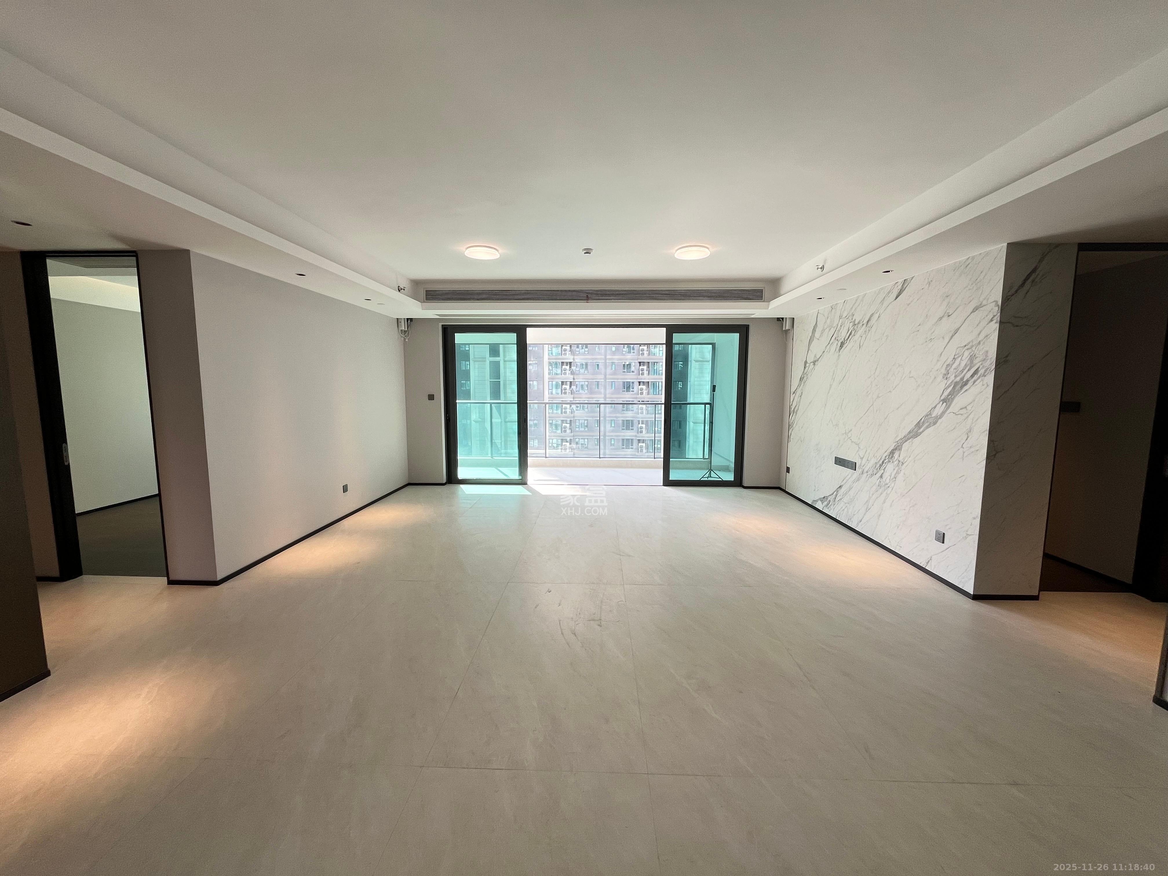 中海阅湘台  4室2厅3卫    11000.0元/月