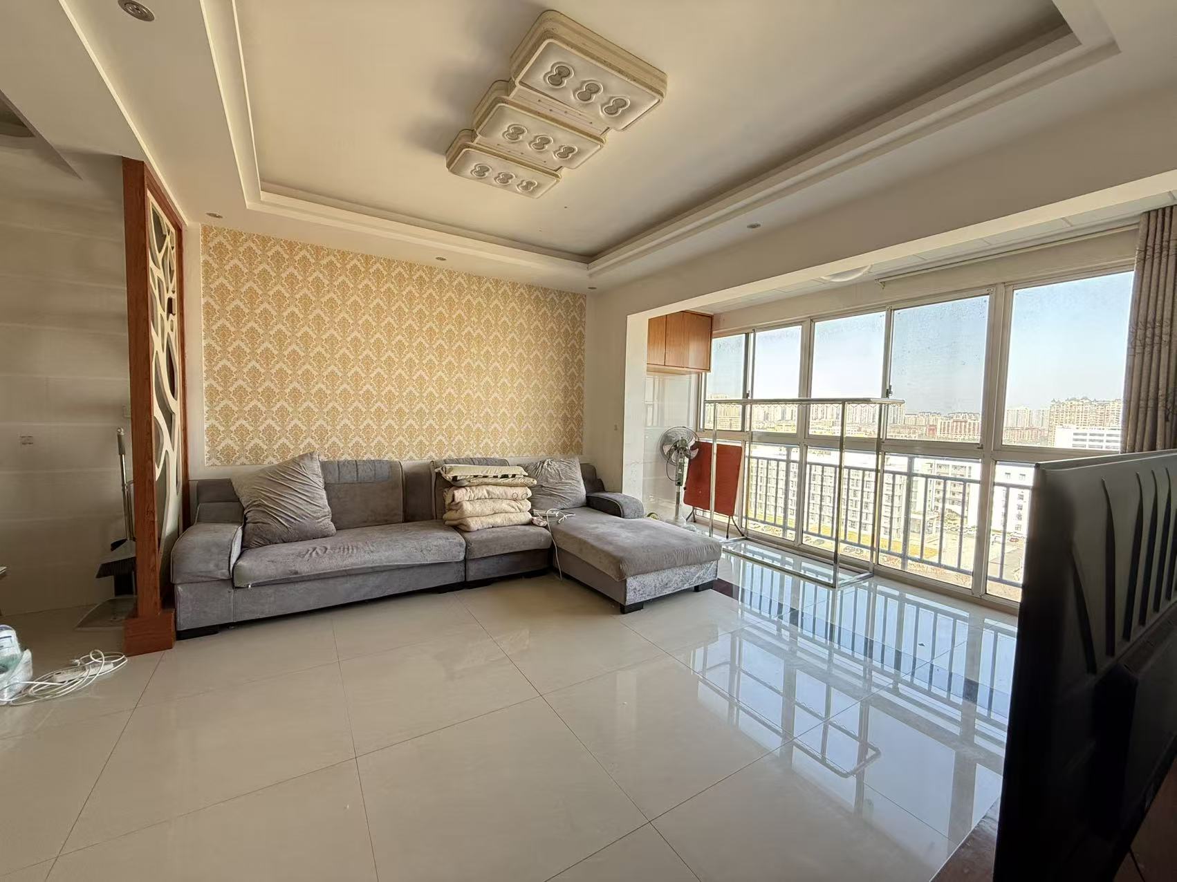 学府花园(文苑瑞景) 4室2厅2卫 2000.0元/月 学府花园(文苑瑞景) 4室2厅2卫 2000.0元/月室内图