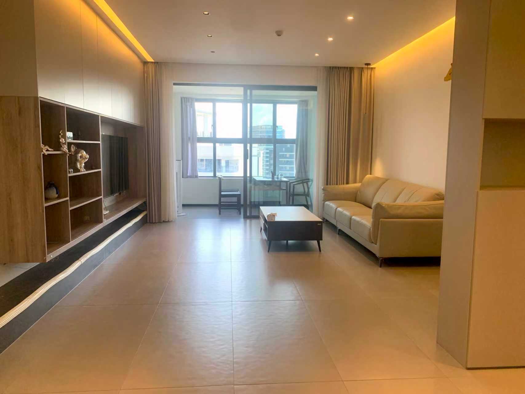 海航豪庭南苑 4室2厅2卫 9000.0元/月 海航豪庭南苑 4室2厅2卫 9000.0元/月室内图