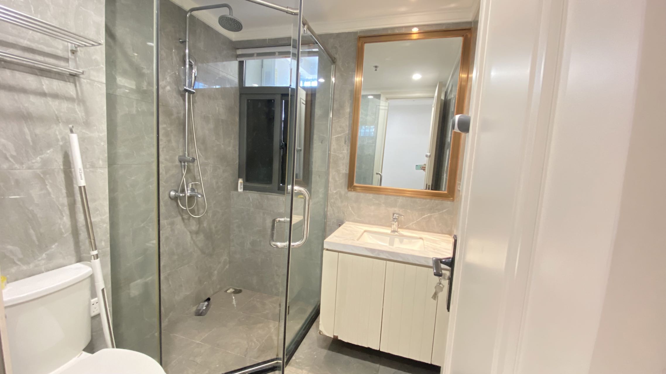 晨晖玺樾 3室2厅1卫 2000.0元/月 晨晖玺樾 3室2厅1卫 2000.0元/月室内图