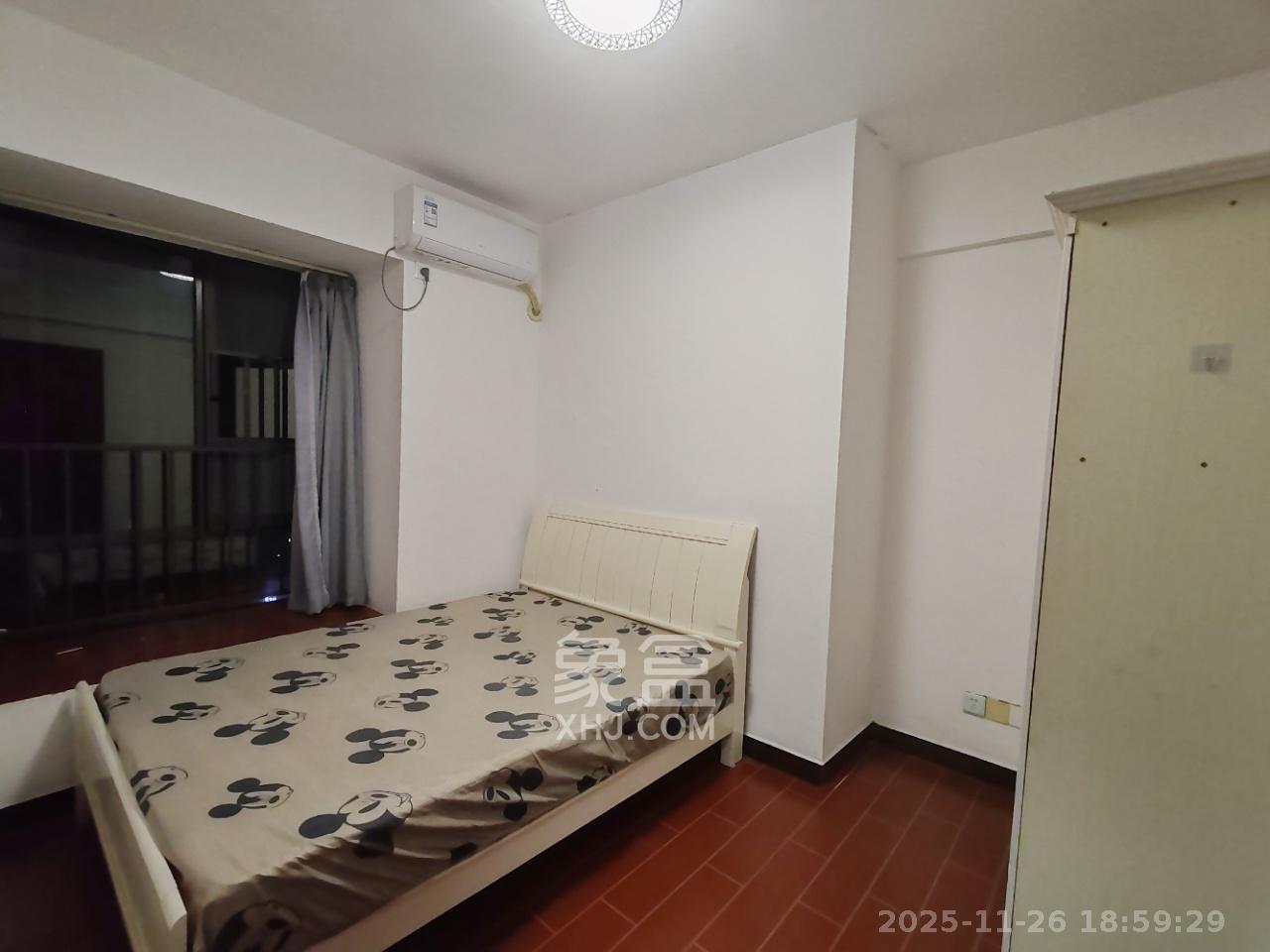 汇金城/嘉华城（二期、三期）  3室2厅2卫    2400.0元/月室内图