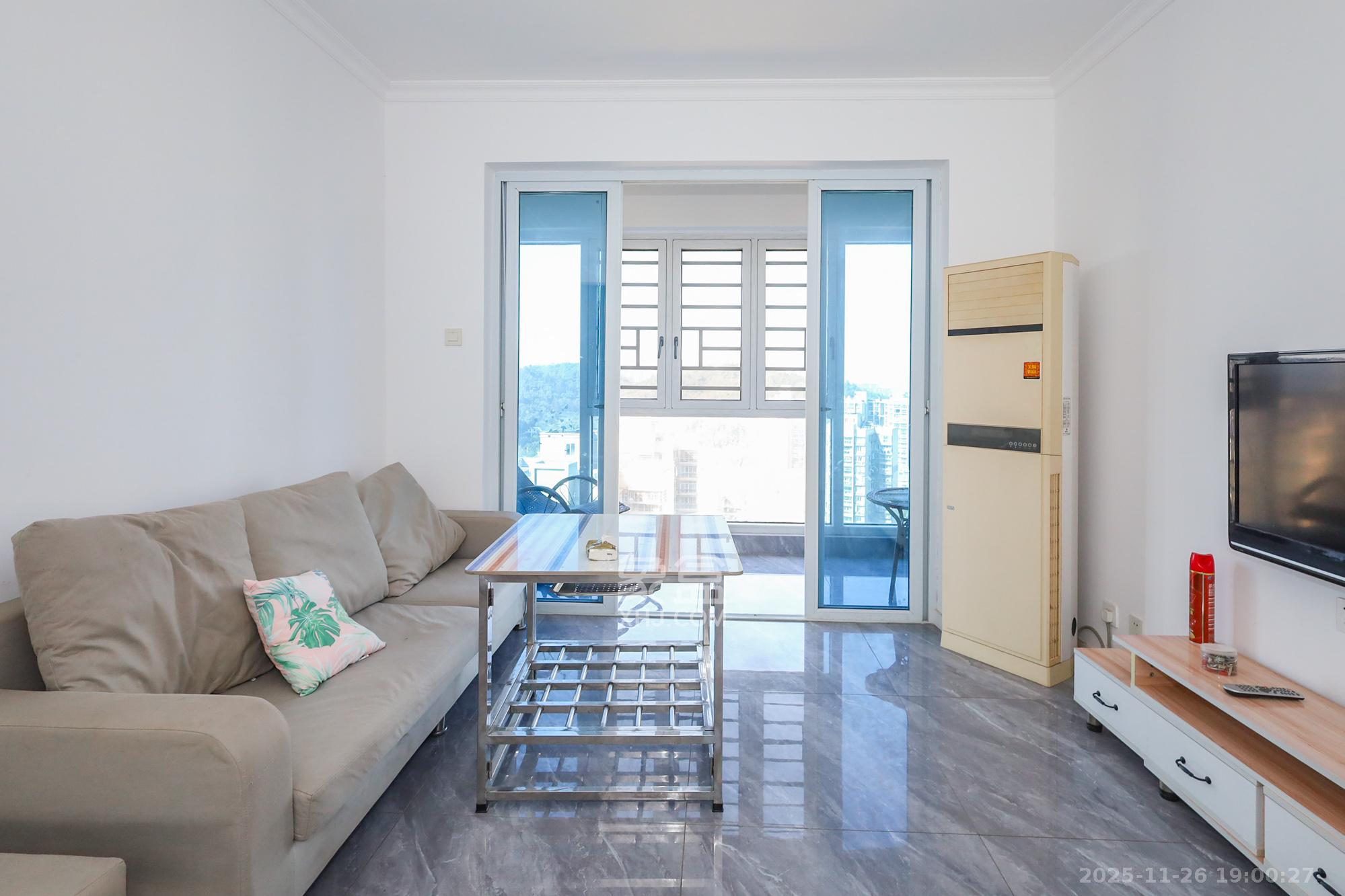 谷山庭院二期 2室2厅1卫 58.8万 谷山庭院二期 2室2厅1卫 58.8万客厅