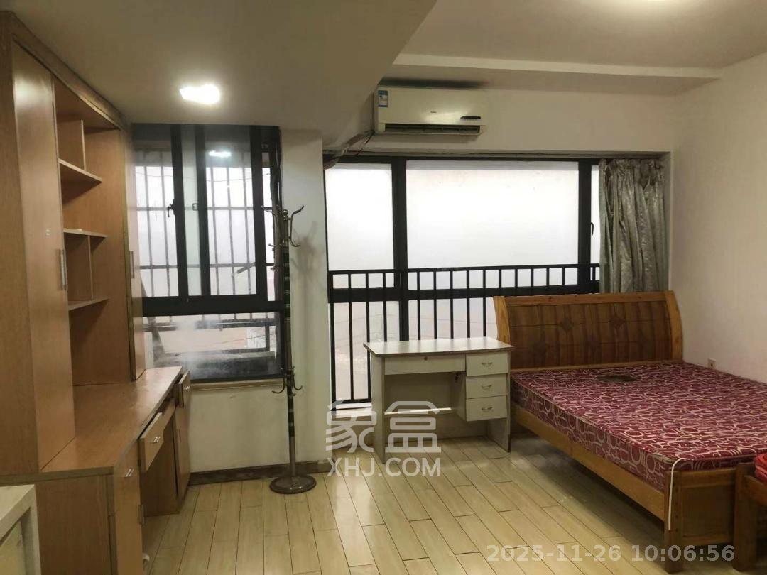 中信文化广场(中信新城二期) 1室2厅1卫 1000.0元/月 中信文化广场(中信新城二期) 1室2厅1卫 1000.0元/月室内图