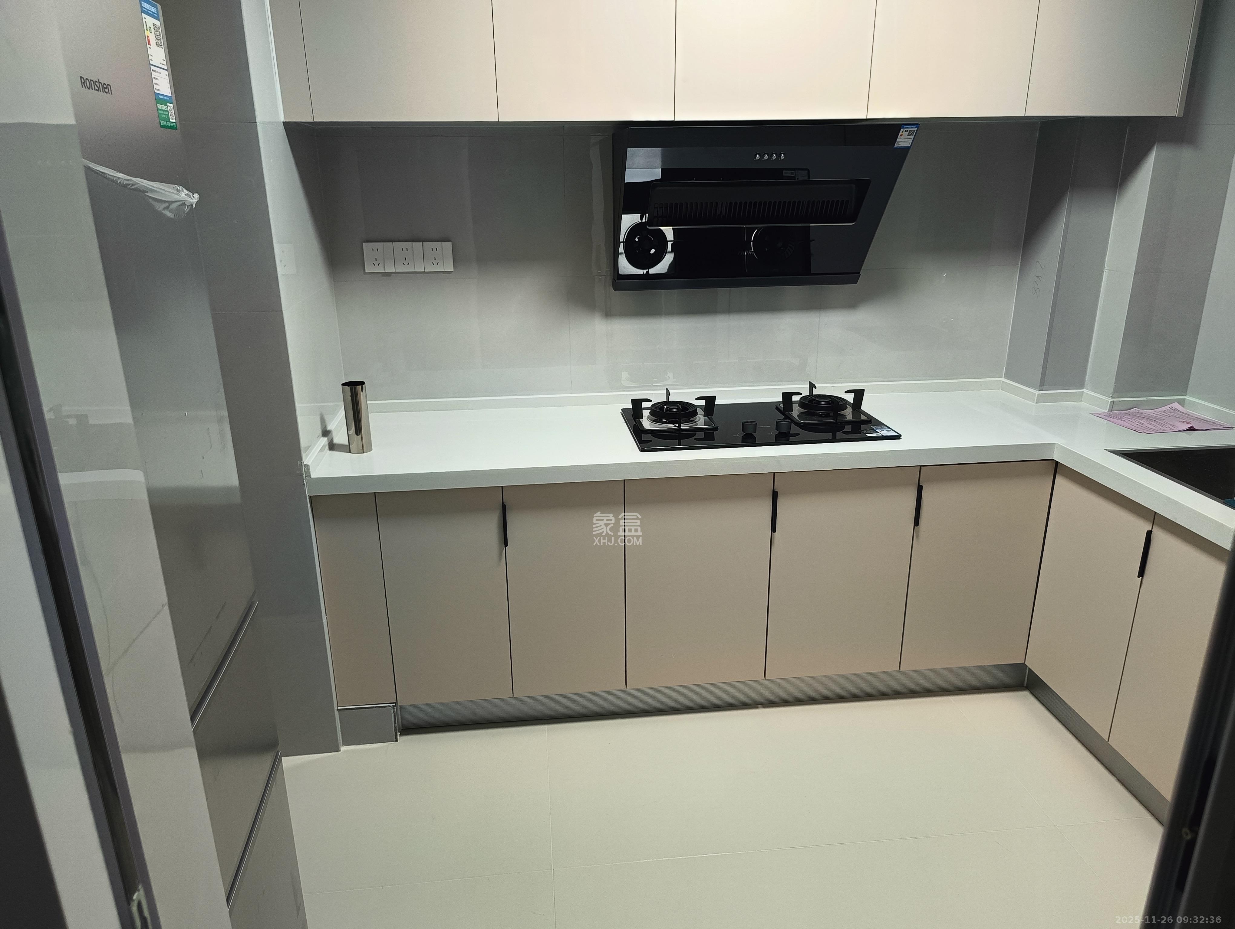 山月嘉园 3室2厅2卫 2400.0元/月 山月嘉园 3室2厅2卫 2400.0元/月室内图