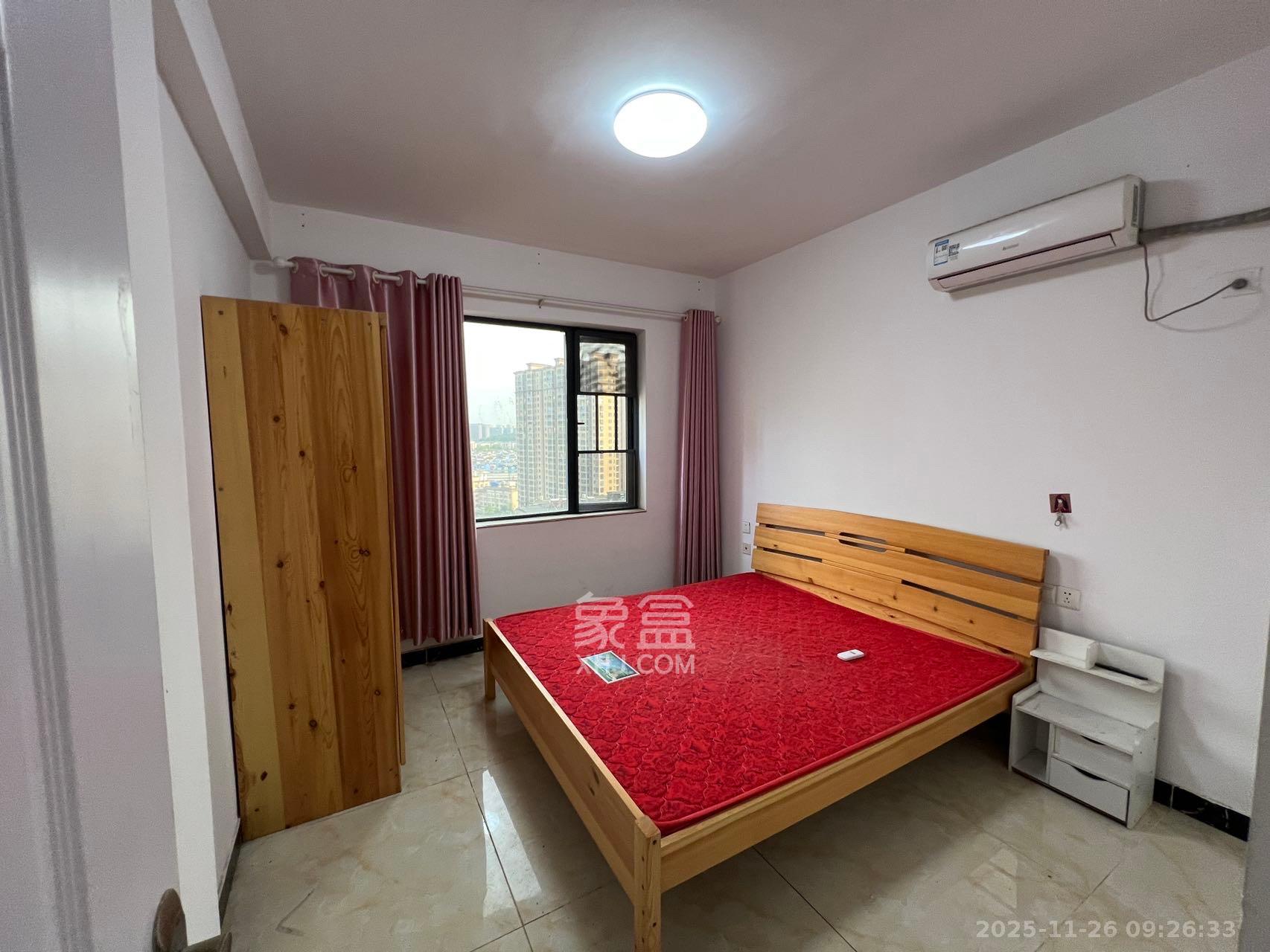 中南红领邦(红星嘉和苑) 2室2厅1卫 2200.0元/月 中南红领邦(红星嘉和苑) 2室2厅1卫 2200.0元/月室内图