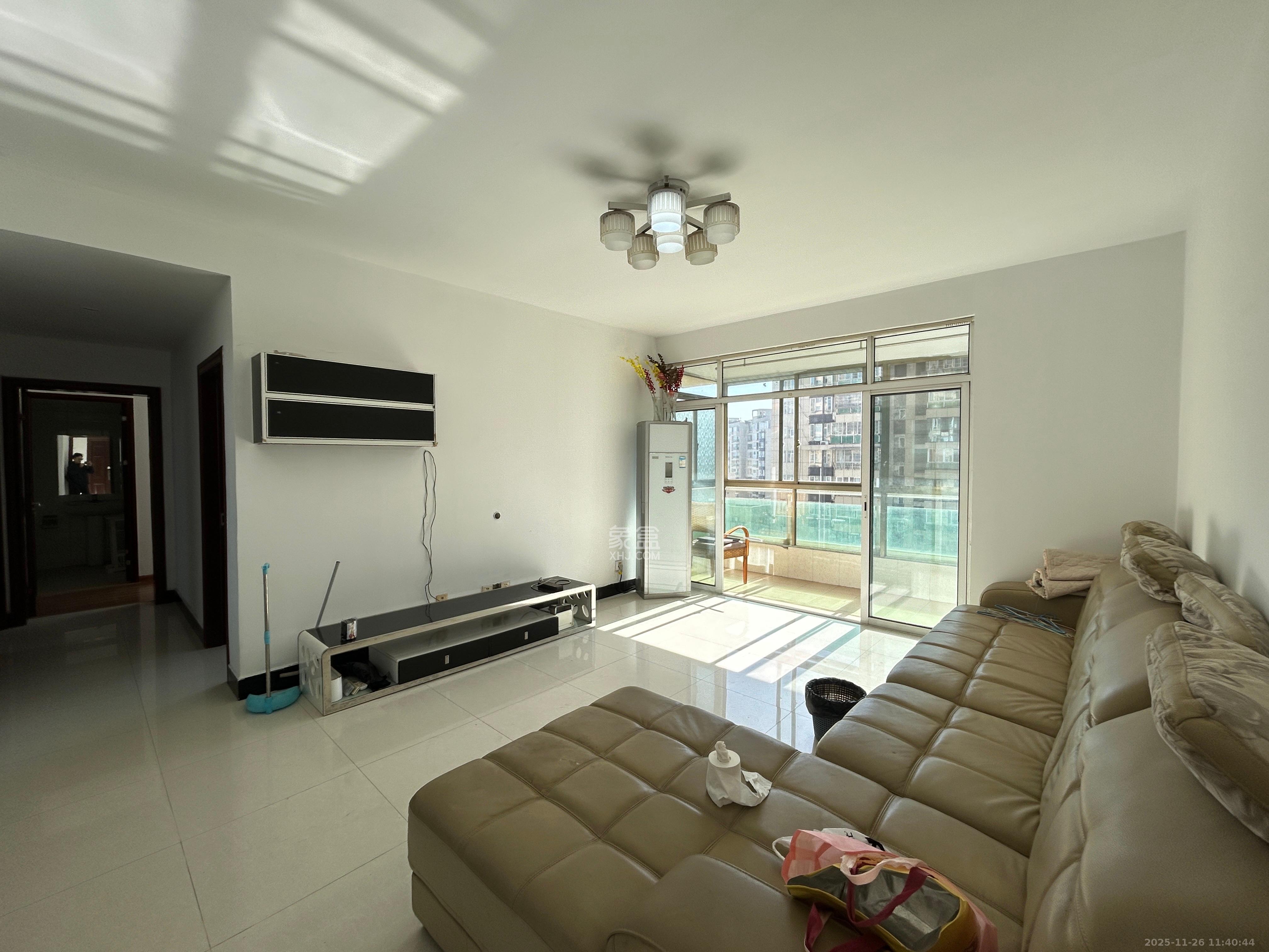 湘麓国际 3室0厅0卫 2550.0元/月 湘麓国际 3室0厅0卫 2550.0元/月室内图