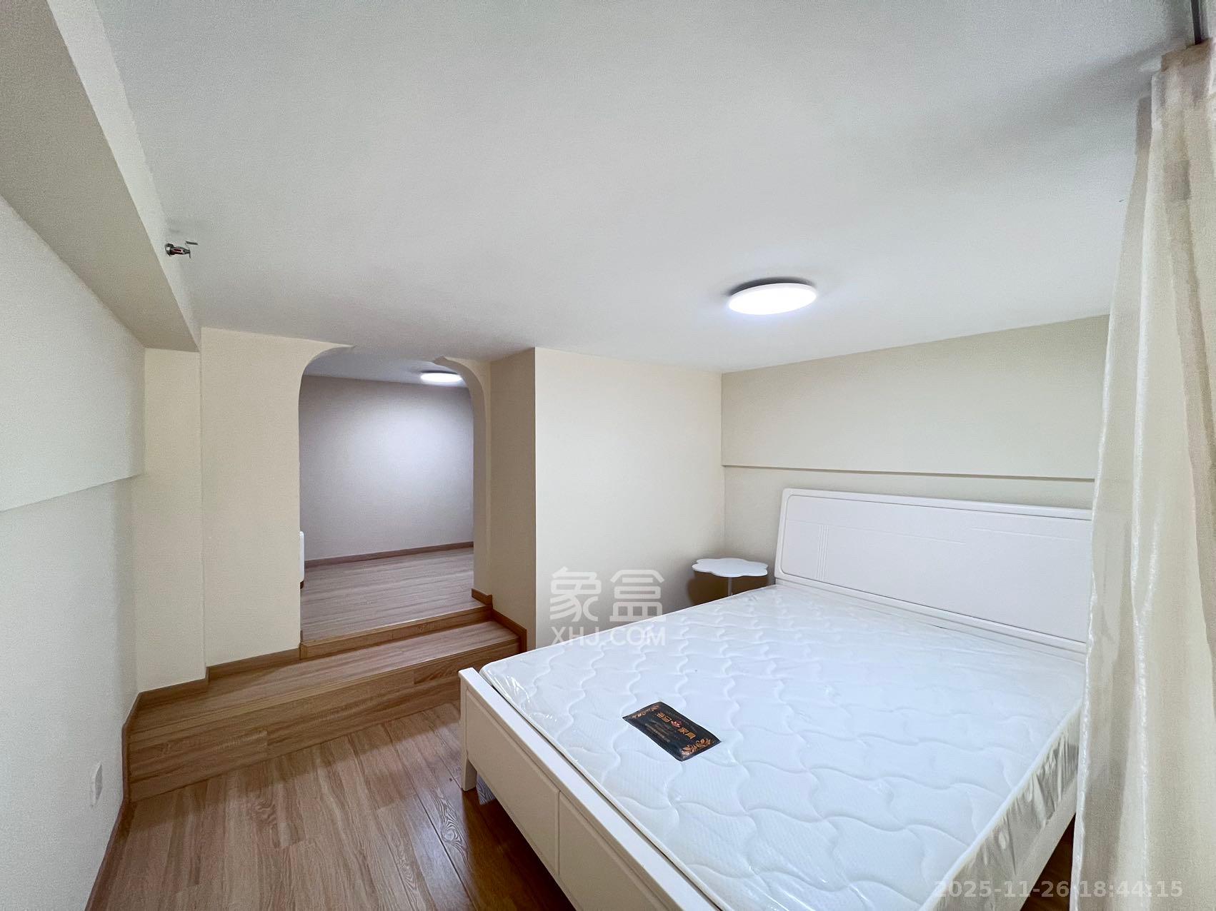 保利天禧EF区  1室0厅0卫    2800.0元/月室内图