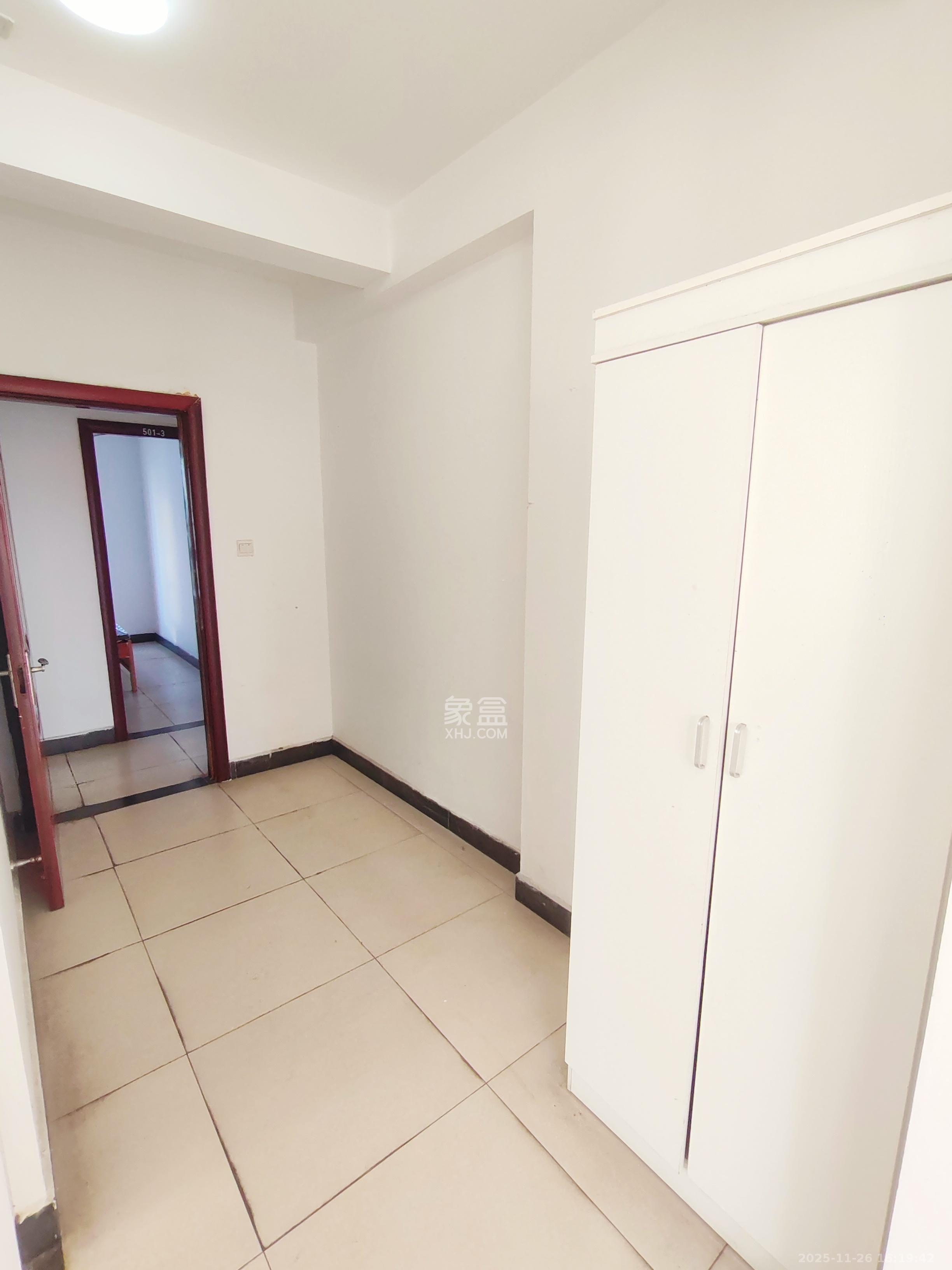 和馨园  4室2厅2卫    2800.0元/月室内图