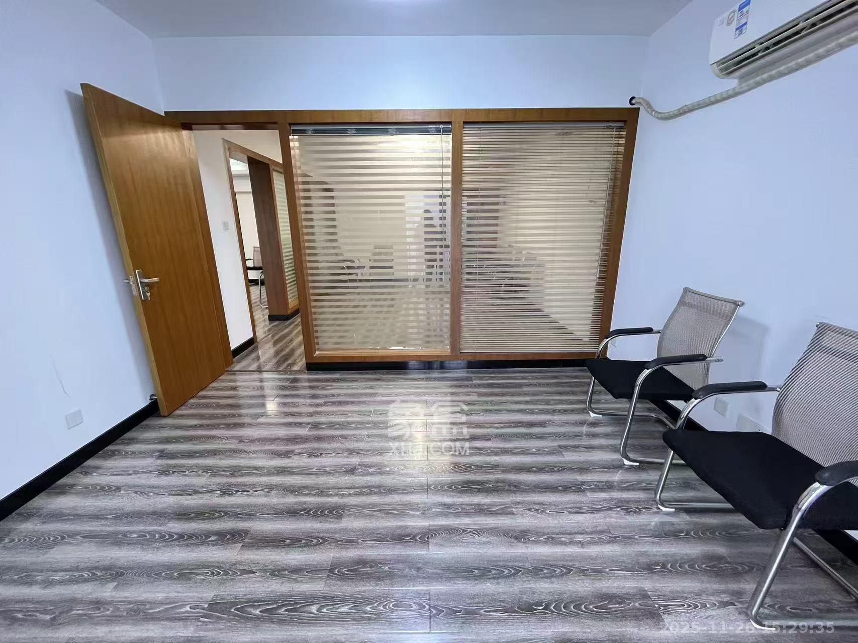 星大峰汇商务楼 1室1厅1卫 5500.0元/月 星大峰汇商务楼 1室1厅1卫 5500.0元/月室内图