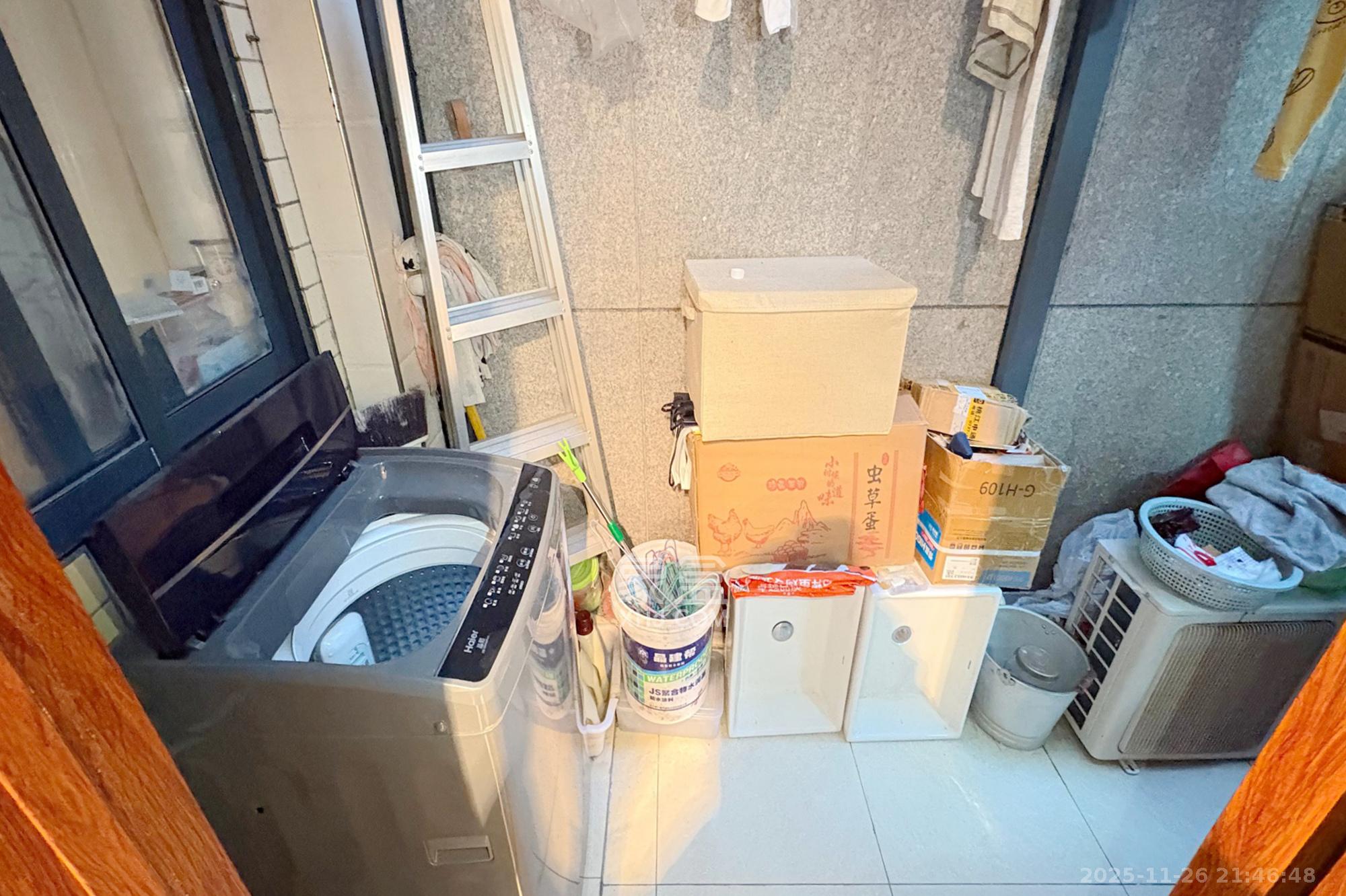 雍景园 2室2厅1卫 75.0万 雍景园 2室2厅1卫 75.0万阳台