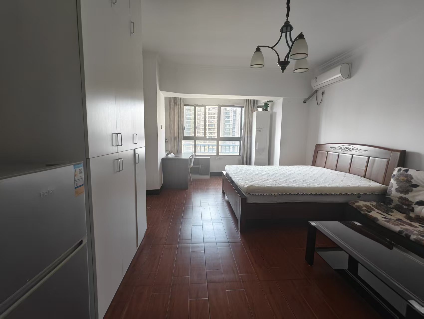 当代滨江MOMA 1室1厅1卫 1400.0元/月 当代滨江MOMA 1室1厅1卫 1400.0元/月户型图