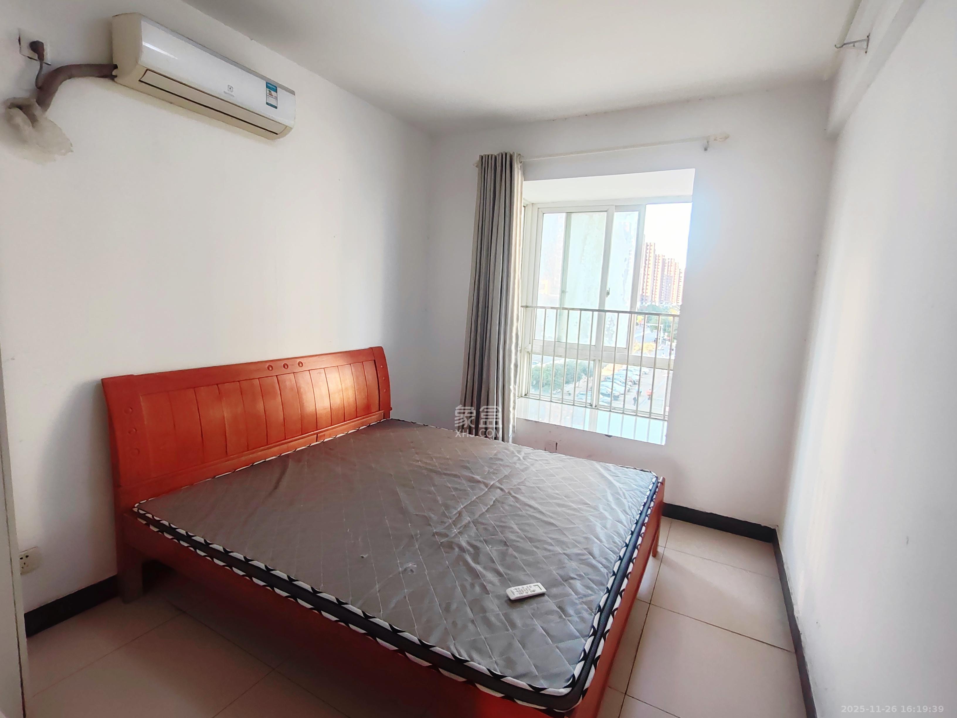 和馨园  4室2厅2卫    2800.0元/月室内图