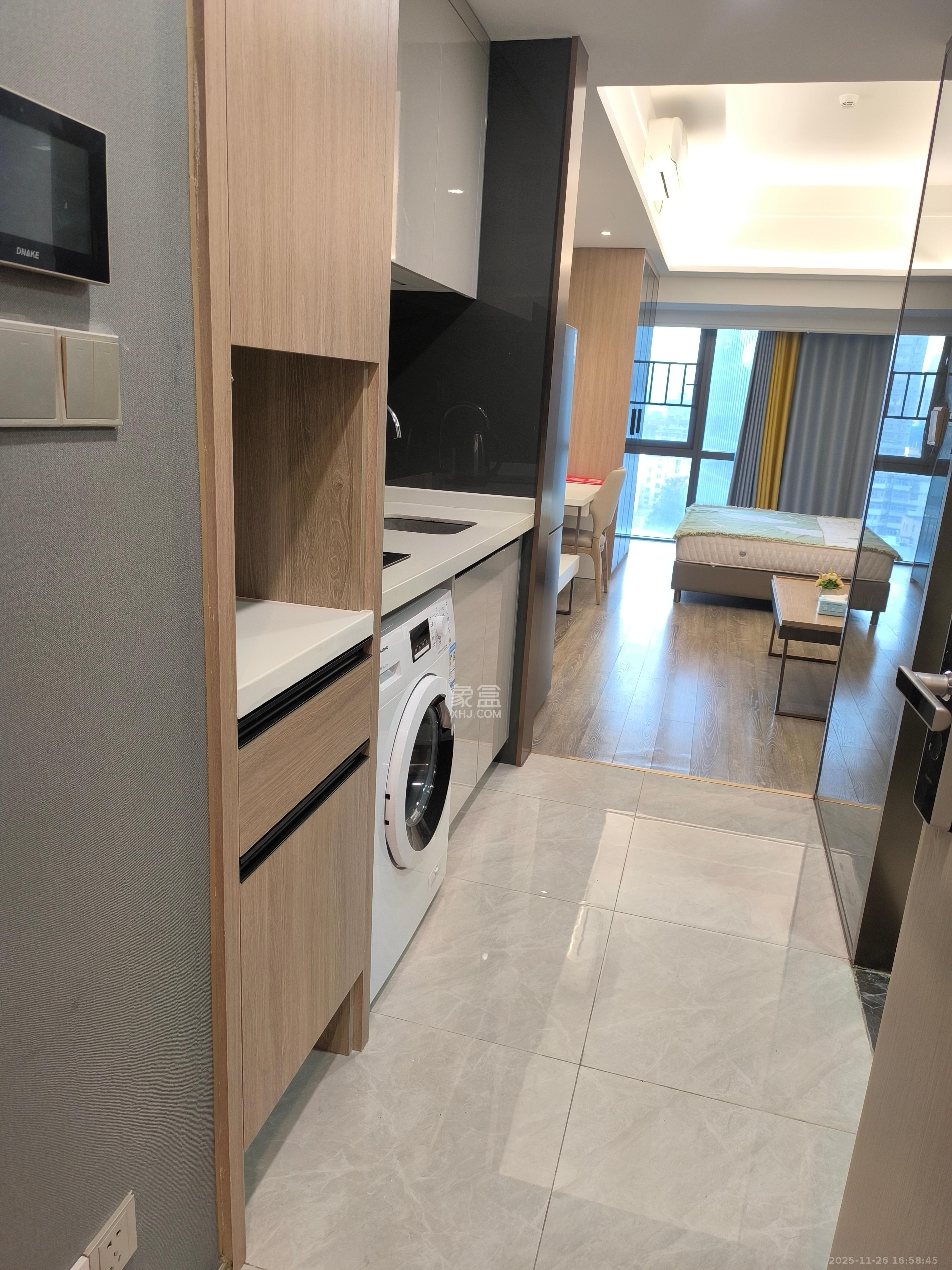 华远华时代  1室1厅1卫    2300.0元/月