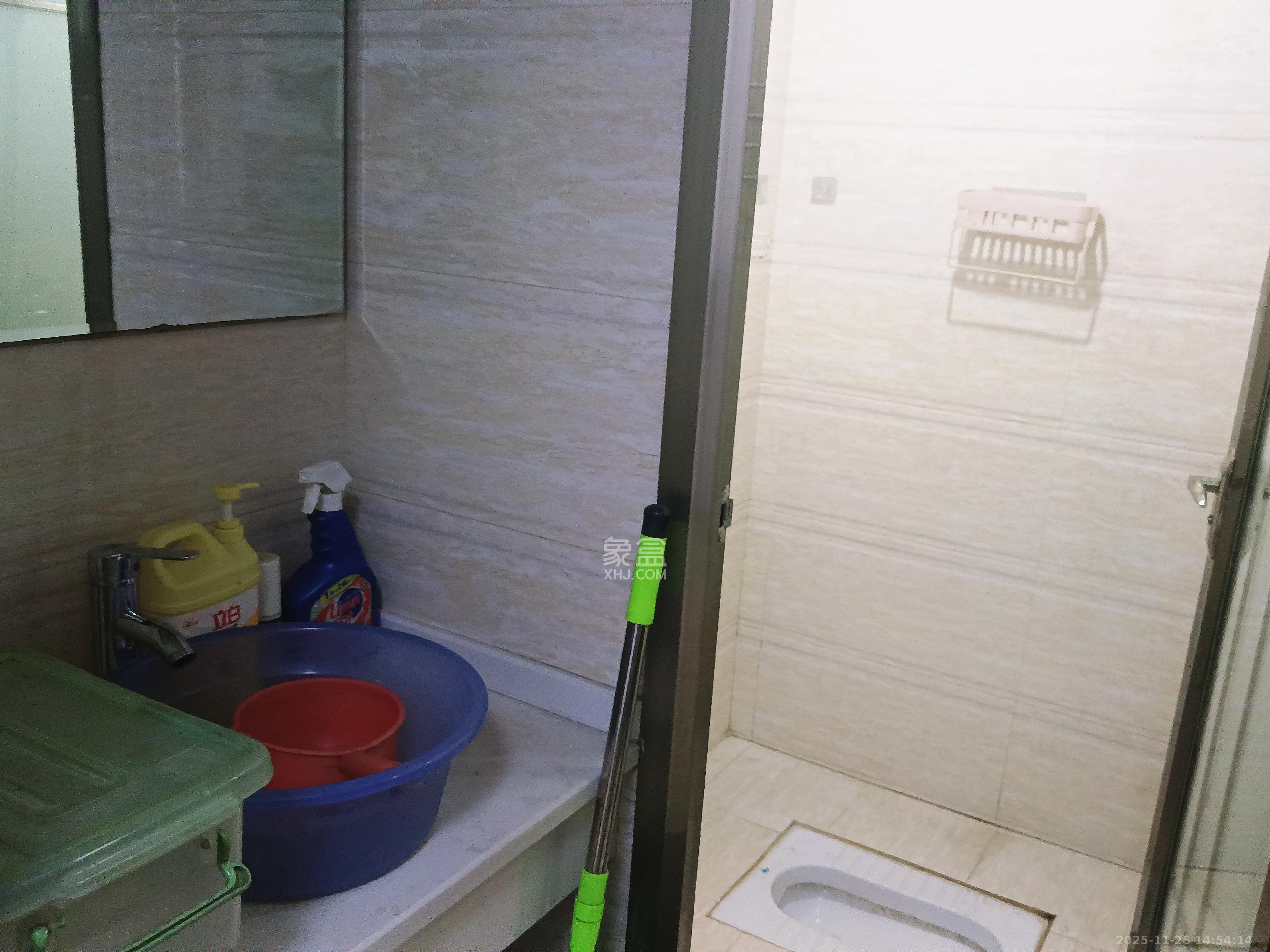 时代公馆  2室1厅1卫    1400.0元/月室内图