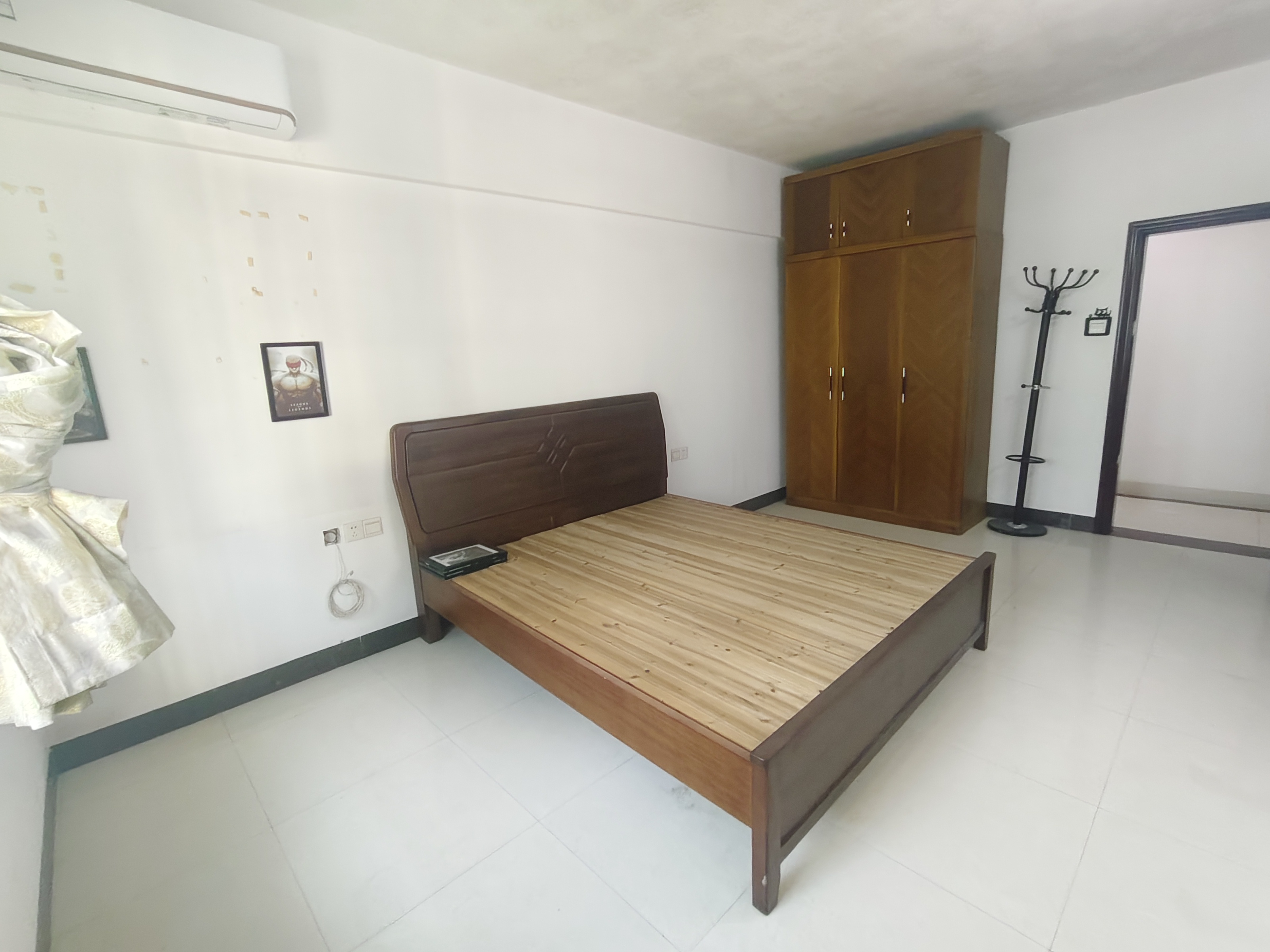 海口交通局宿舍 4室2厅2卫 2900.0元/月 海口交通局宿舍 4室2厅2卫 2900.0元/月室内图