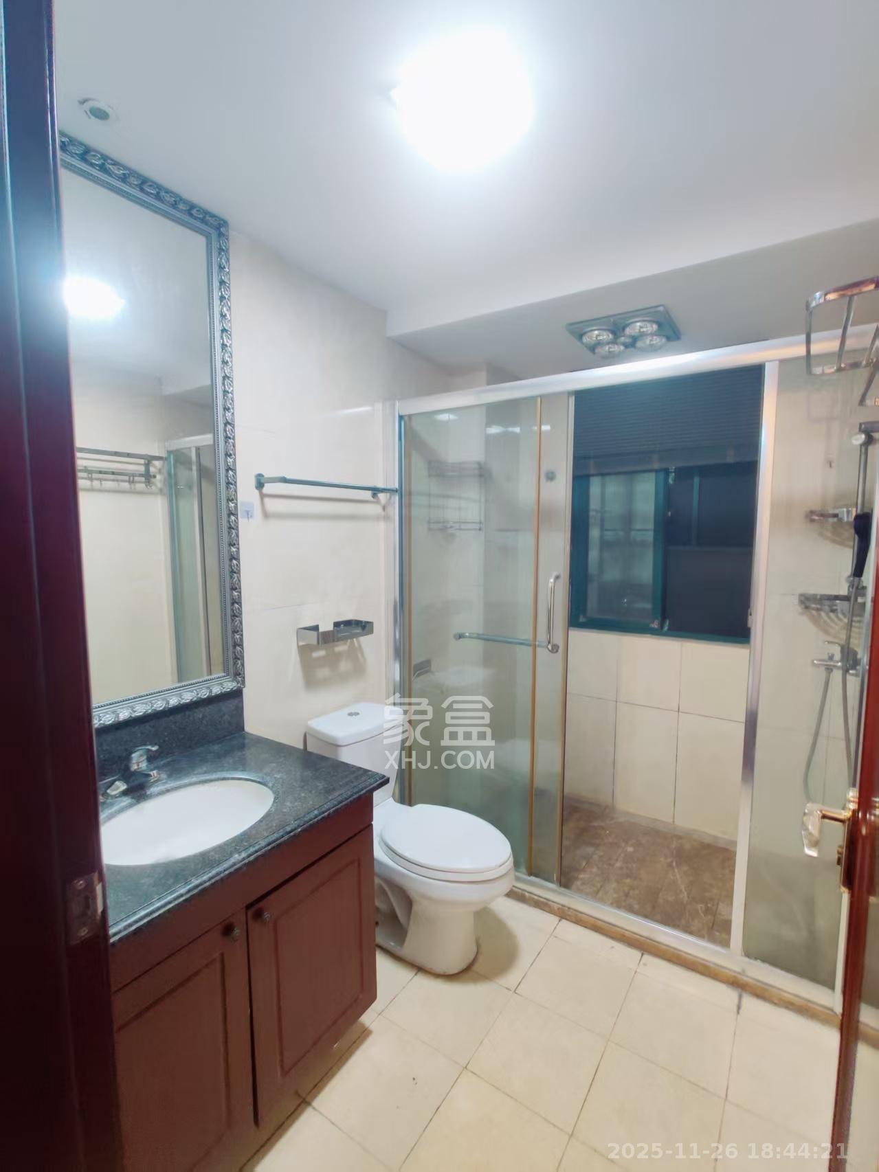 富基世纪公园 3室2厅2卫 1800.0元/月 富基世纪公园 3室2厅2卫 1800.0元/月室内图