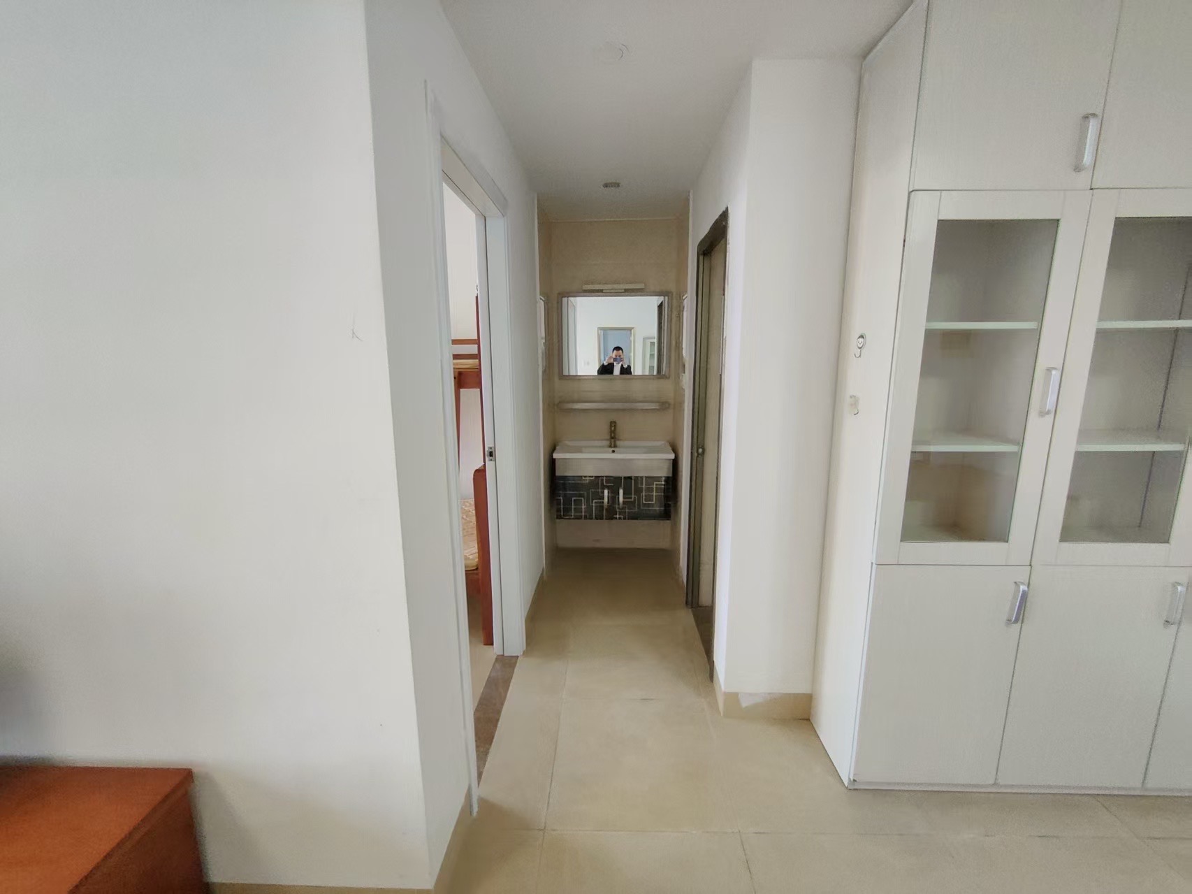 水晶城 1室0厅0卫 2400.0元/月 水晶城 1室0厅0卫 2400.0元/月室内图