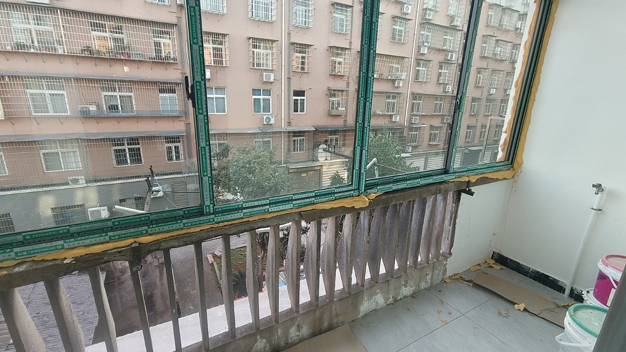 梓园社区(麻纺厂宿舍) 2室1厅1卫 800.0元/月 梓园社区(麻纺厂宿舍) 2室1厅1卫 800.0元/月室内图