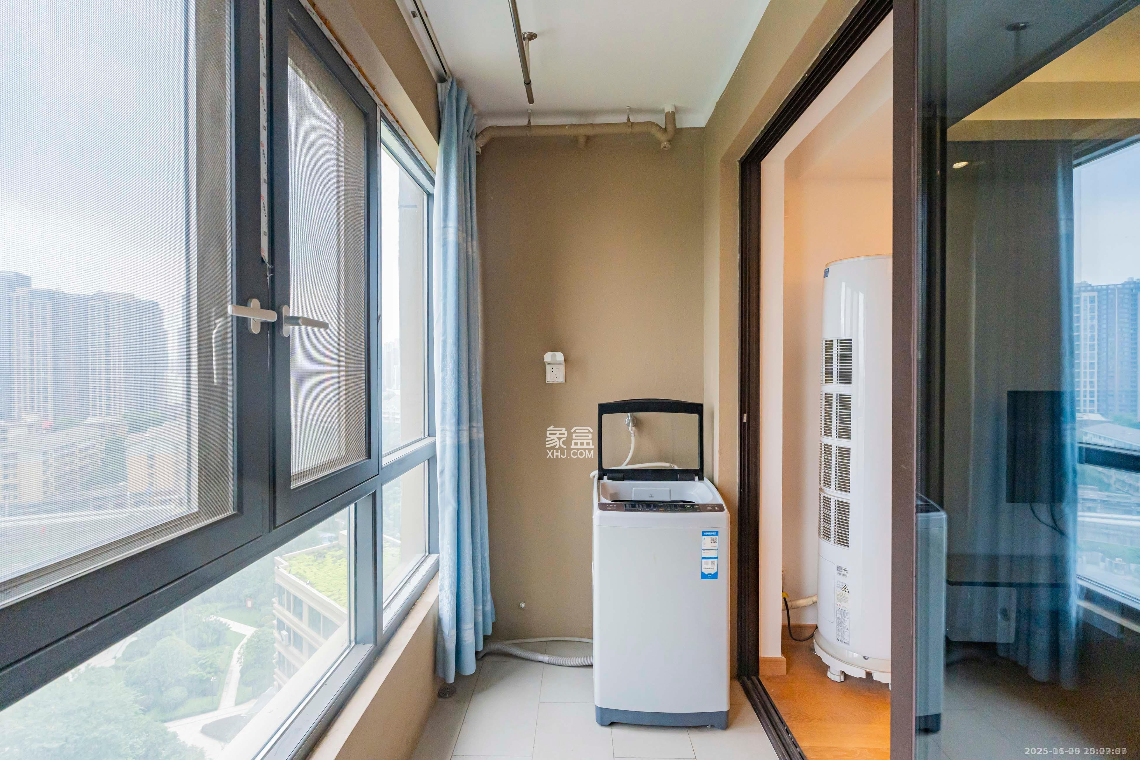 新力紫园  2室2厅1卫    2600.0元/月室内图