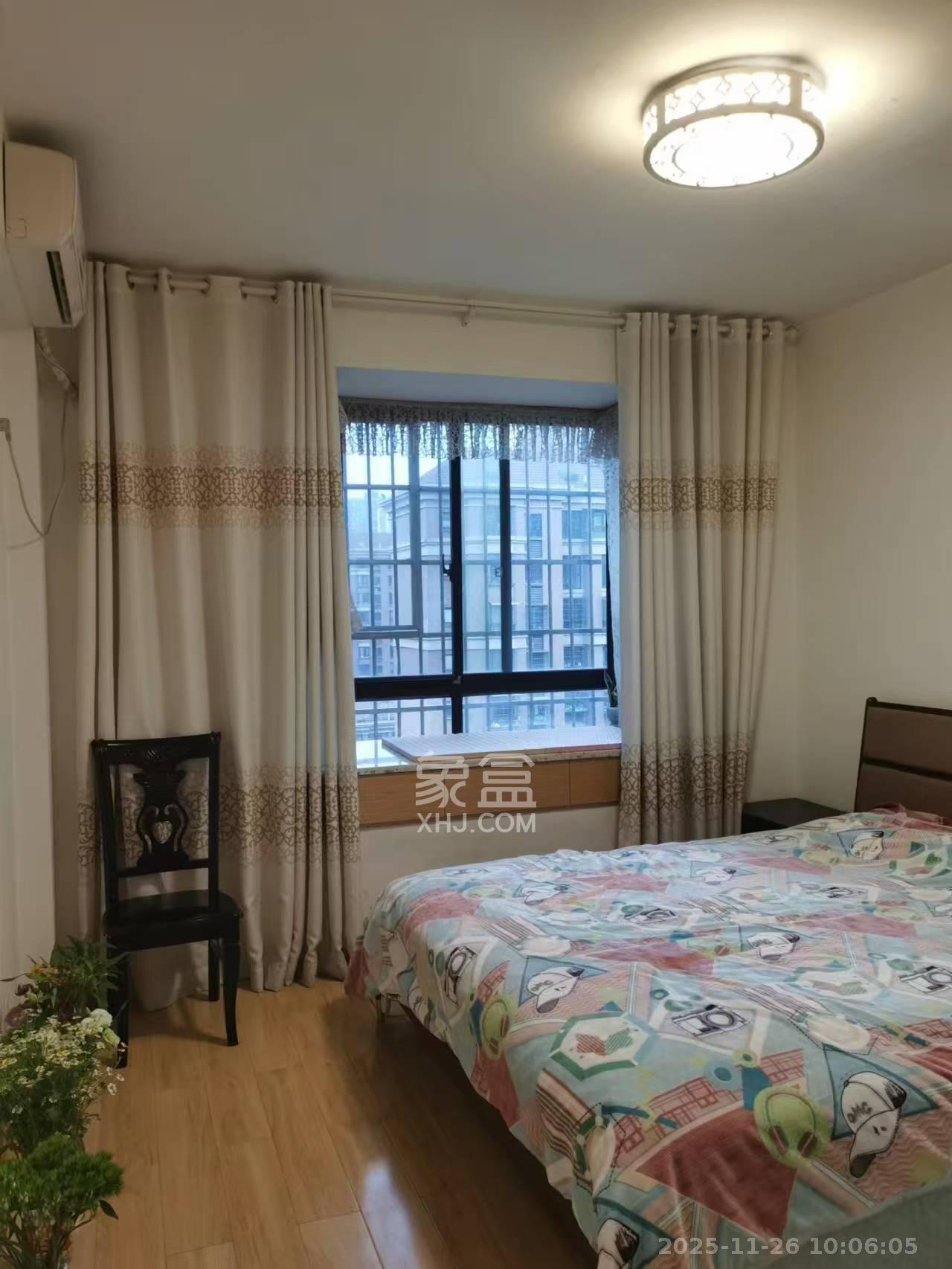 华润凤凰城一期 3室2厅1卫 2100.0元/月 华润凤凰城一期 3室2厅1卫 2100.0元/月室内图