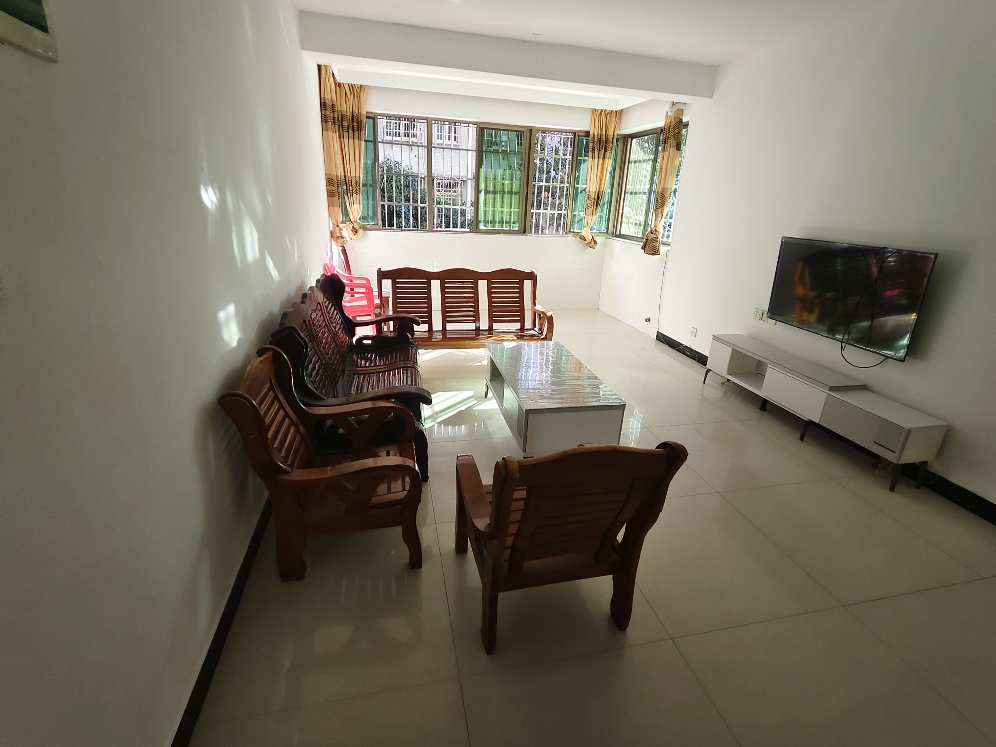 金桂小区一期 3室1厅1卫 1800.0元/月 金桂小区一期 3室1厅1卫 1800.0元/月户型图