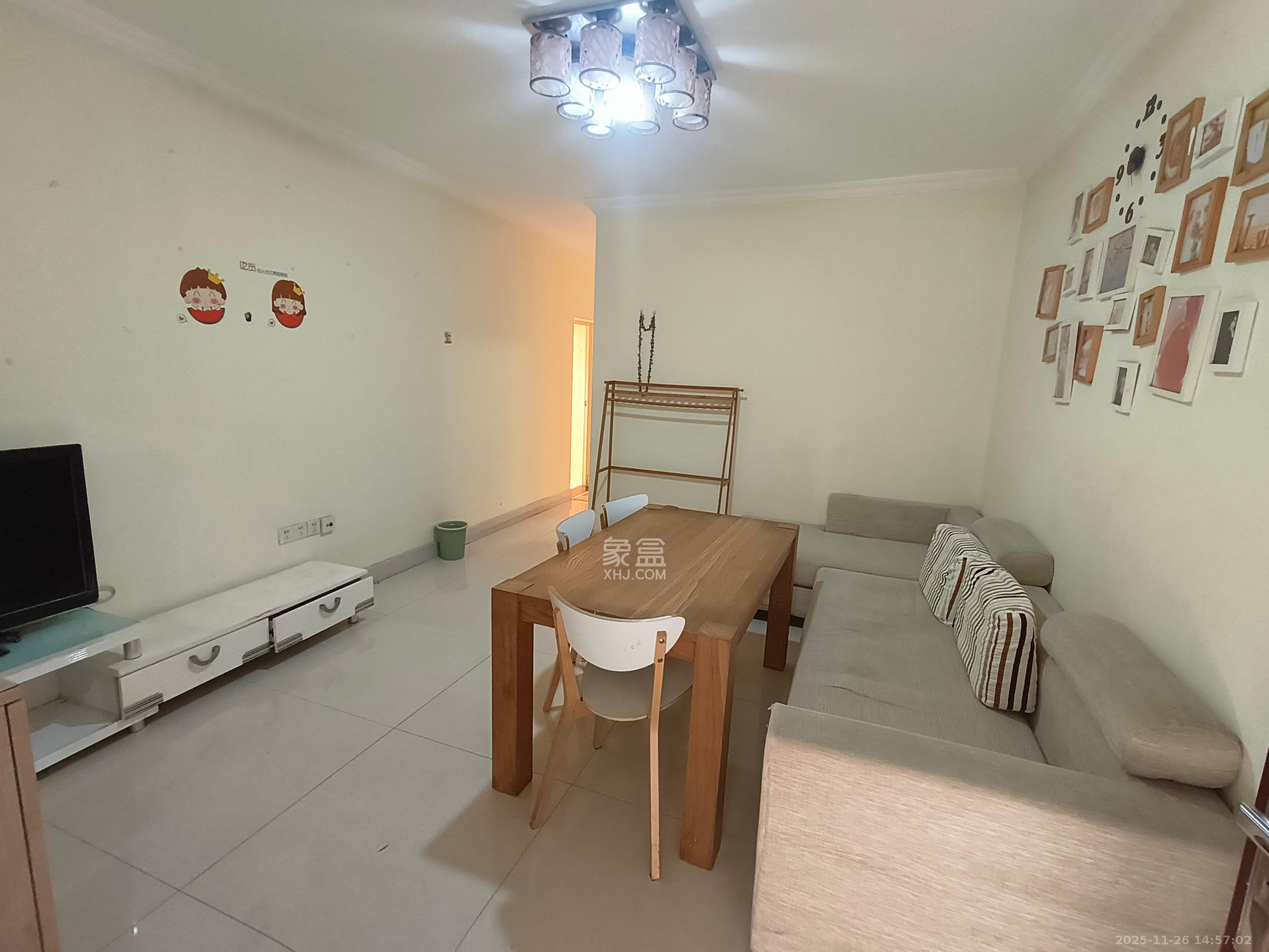 新芙蓉之都  1室1厅1卫    1600.0元/月室内图