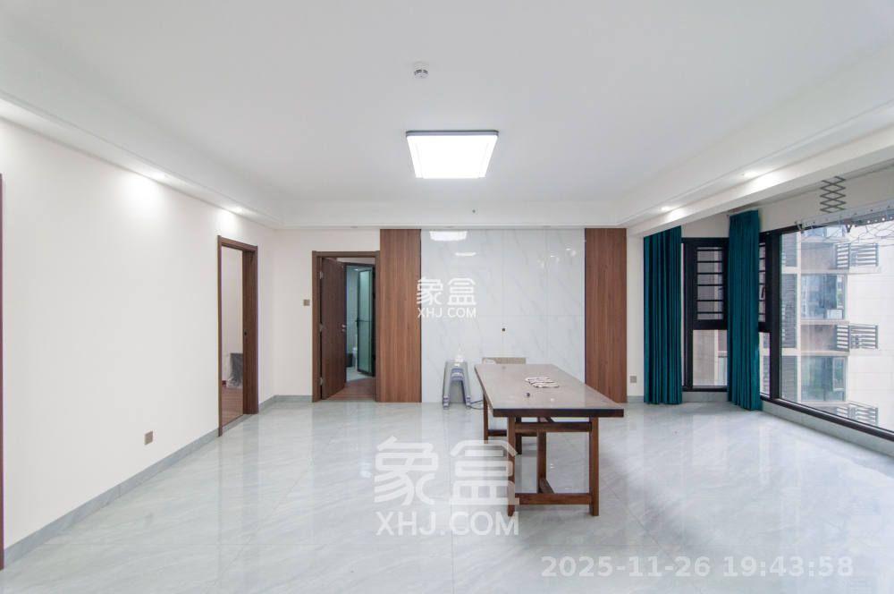 佳兆业云顶梅溪湖（佳兆业梅溪荟）  4室2厅2卫    3200.0元/月室内图