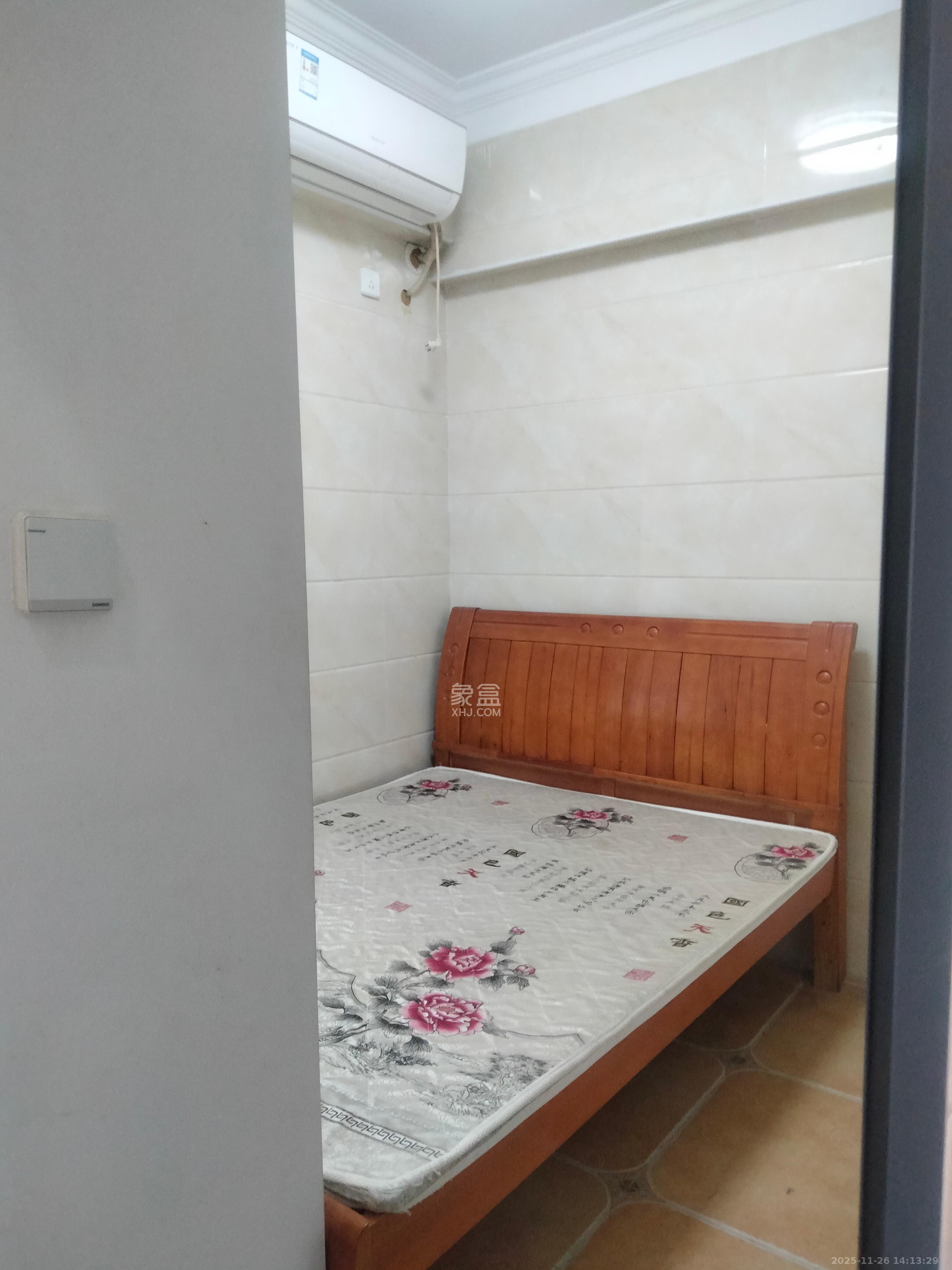 中建芙蓉嘉苑 1室1厅1卫 1100.0元/月 中建芙蓉嘉苑 1室1厅1卫 1100.0元/月室内图