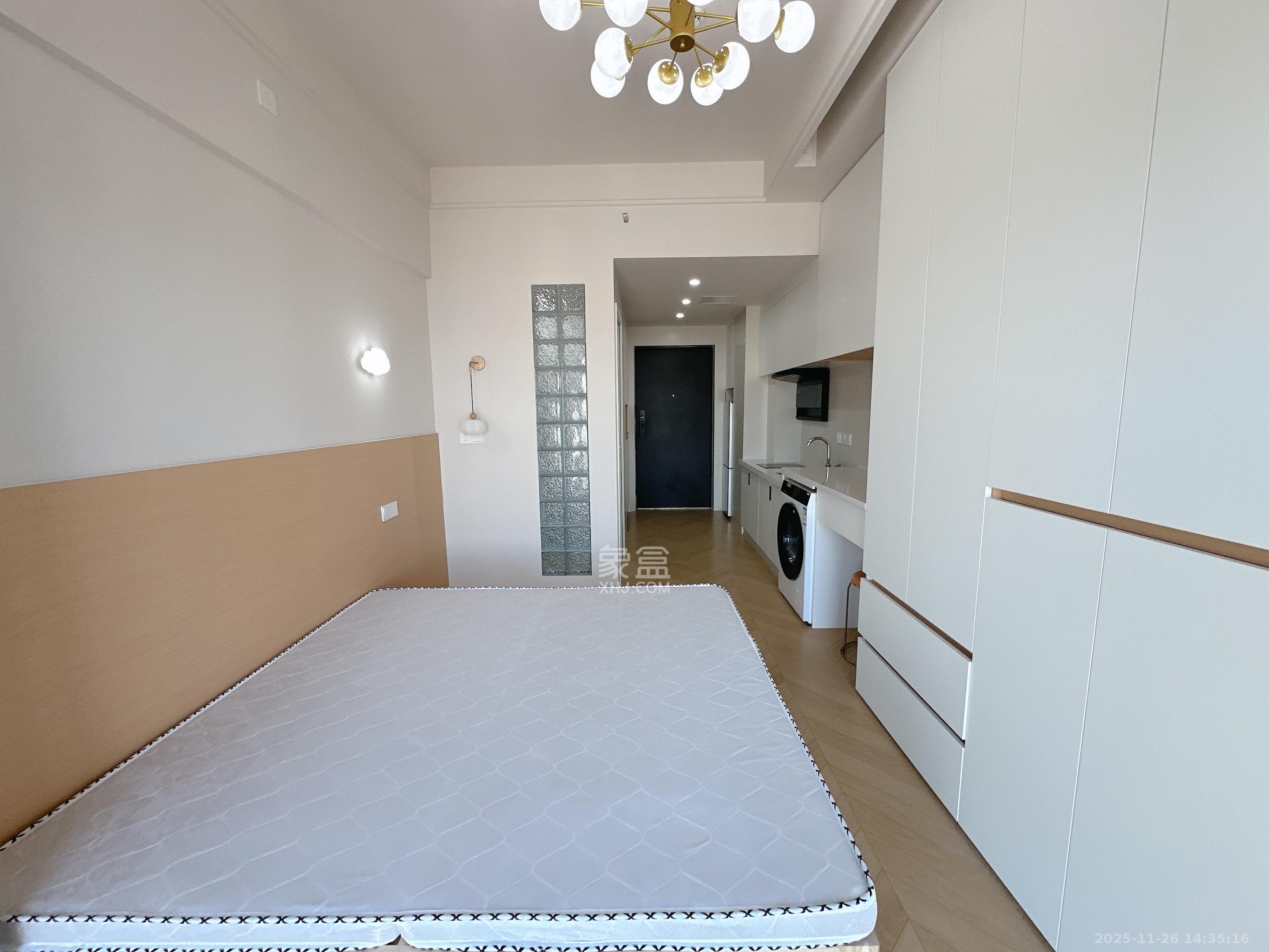 华润置地中心  1室1厅1卫    2500.0元/月室内图