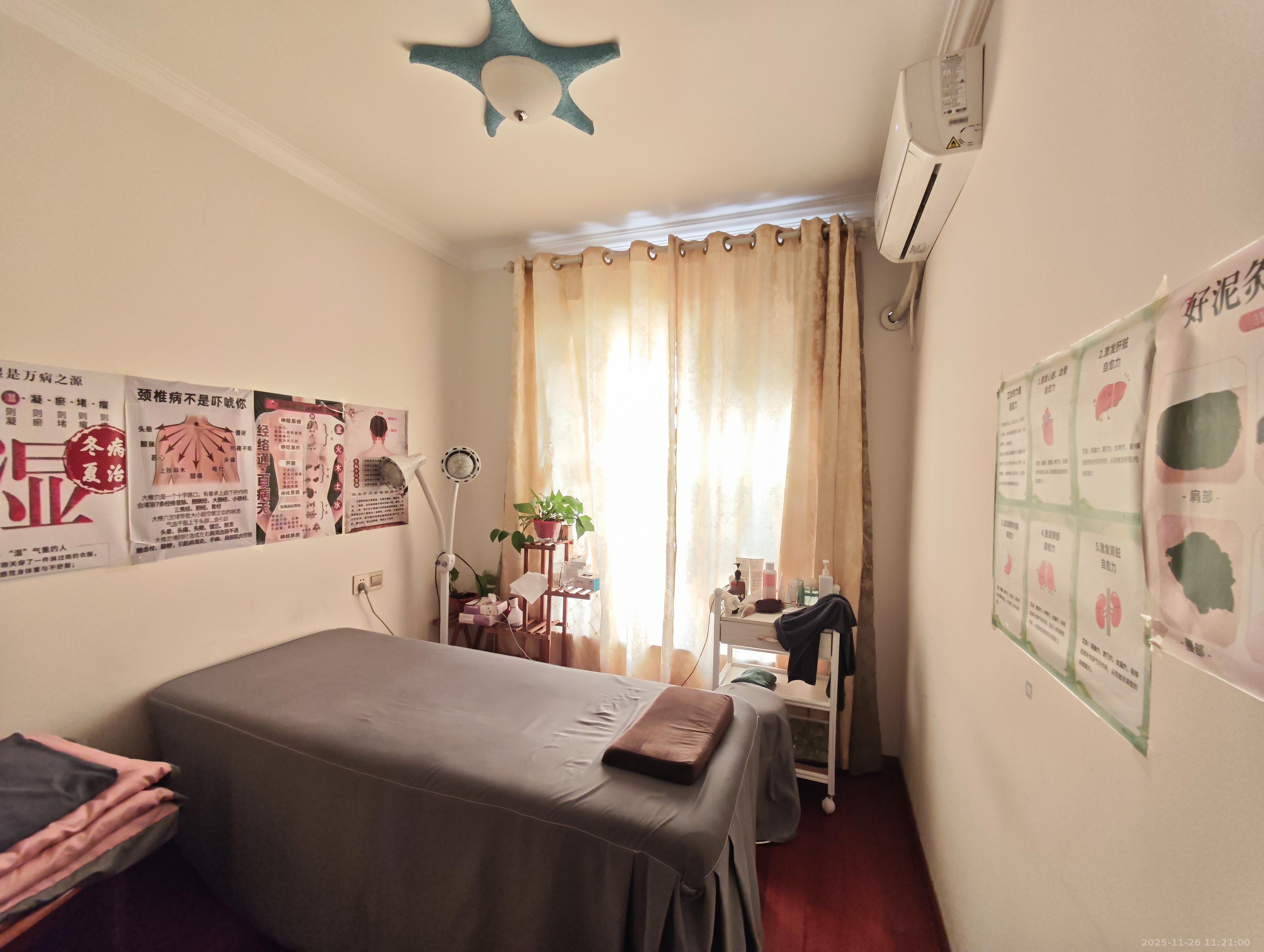 保利城(中航城国际社区、郡原美村) 4室2厅2卫 85.0万 保利城(中航城国际社区、郡原美村) 4室2厅2卫 85.0万卧室