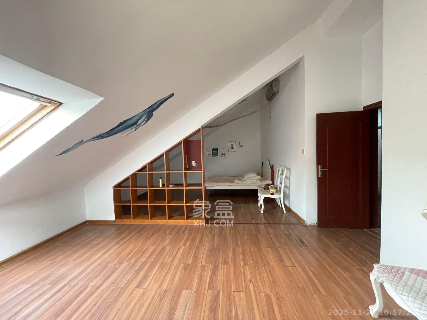 绿城桂花城 4室2厅2卫 2600.0元/月 绿城桂花城 4室2厅2卫 2600.0元/月室内图