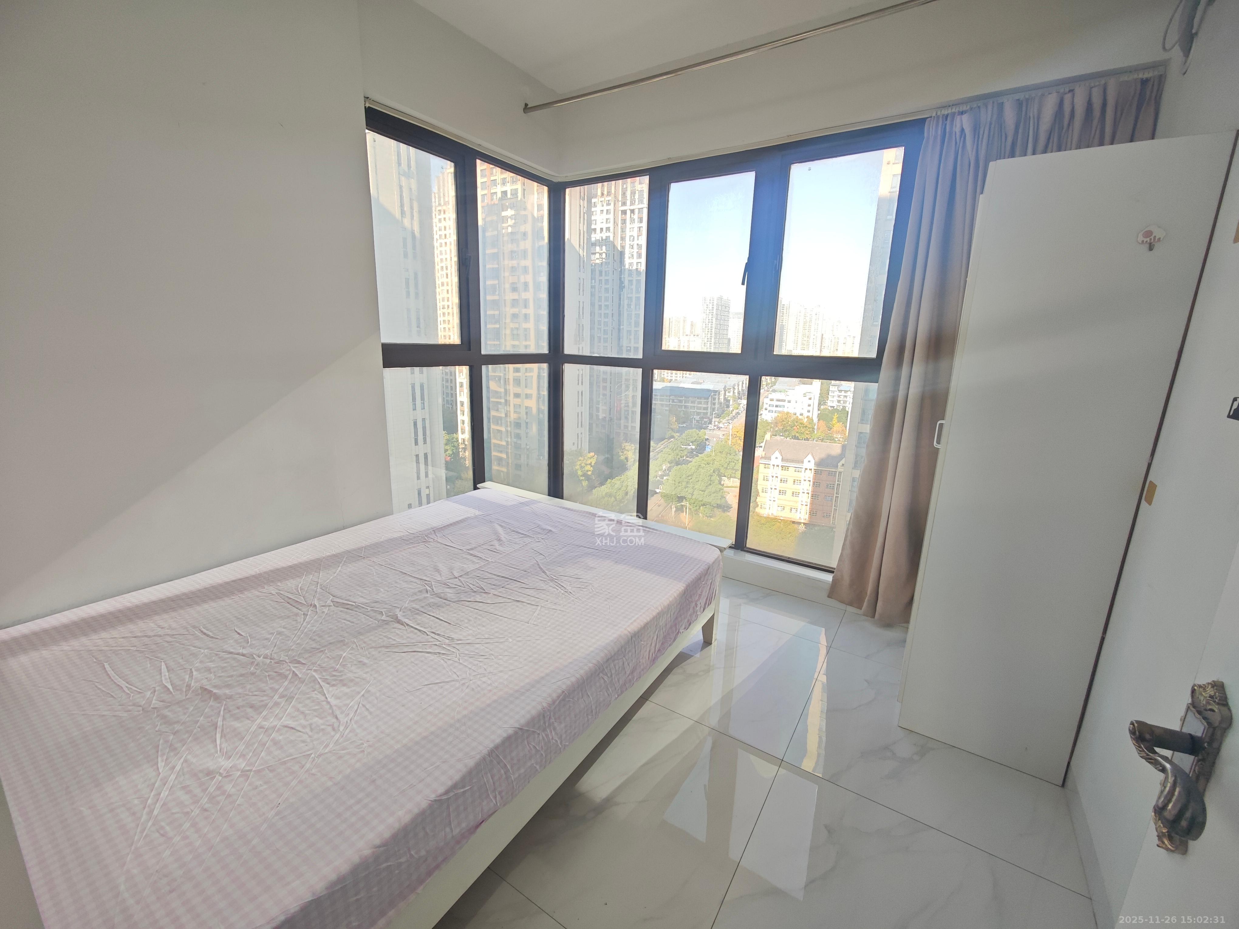 梅溪湖金茂悦(金悦雅苑) 4室2厅2卫 3600.0元/月 梅溪湖金茂悦(金悦雅苑) 4室2厅2卫 3600.0元/月室内图