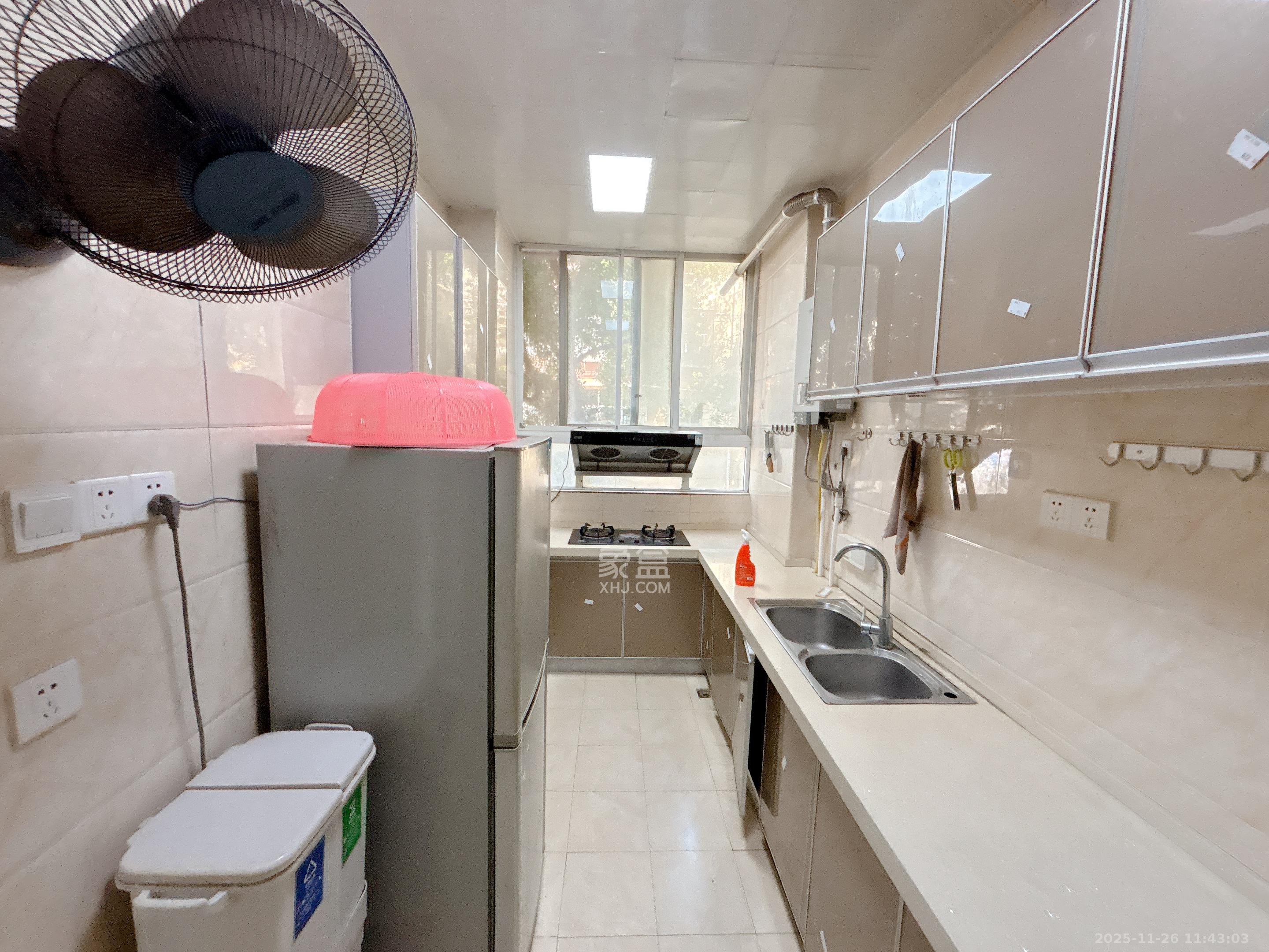 商业储运公司宿舍 2室1厅1卫 2000.0元/月 商业储运公司宿舍 2室1厅1卫 2000.0元/月室内图