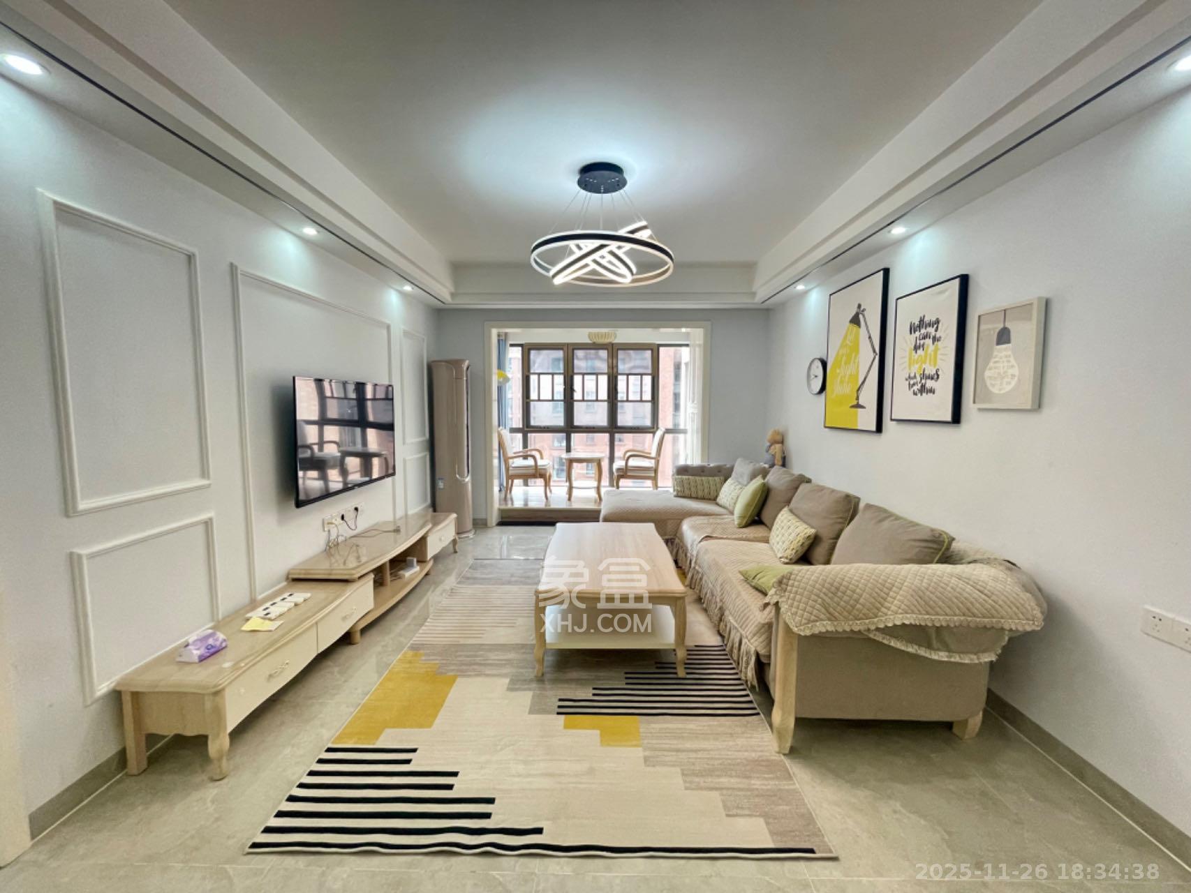 润屋美院 4室2厅2卫 3700.0元/月 润屋美院 4室2厅2卫 3700.0元/月室内图