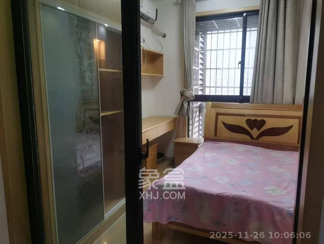 华润凤凰城一期 3室2厅1卫 2100.0元/月 华润凤凰城一期 3室2厅1卫 2100.0元/月室内图