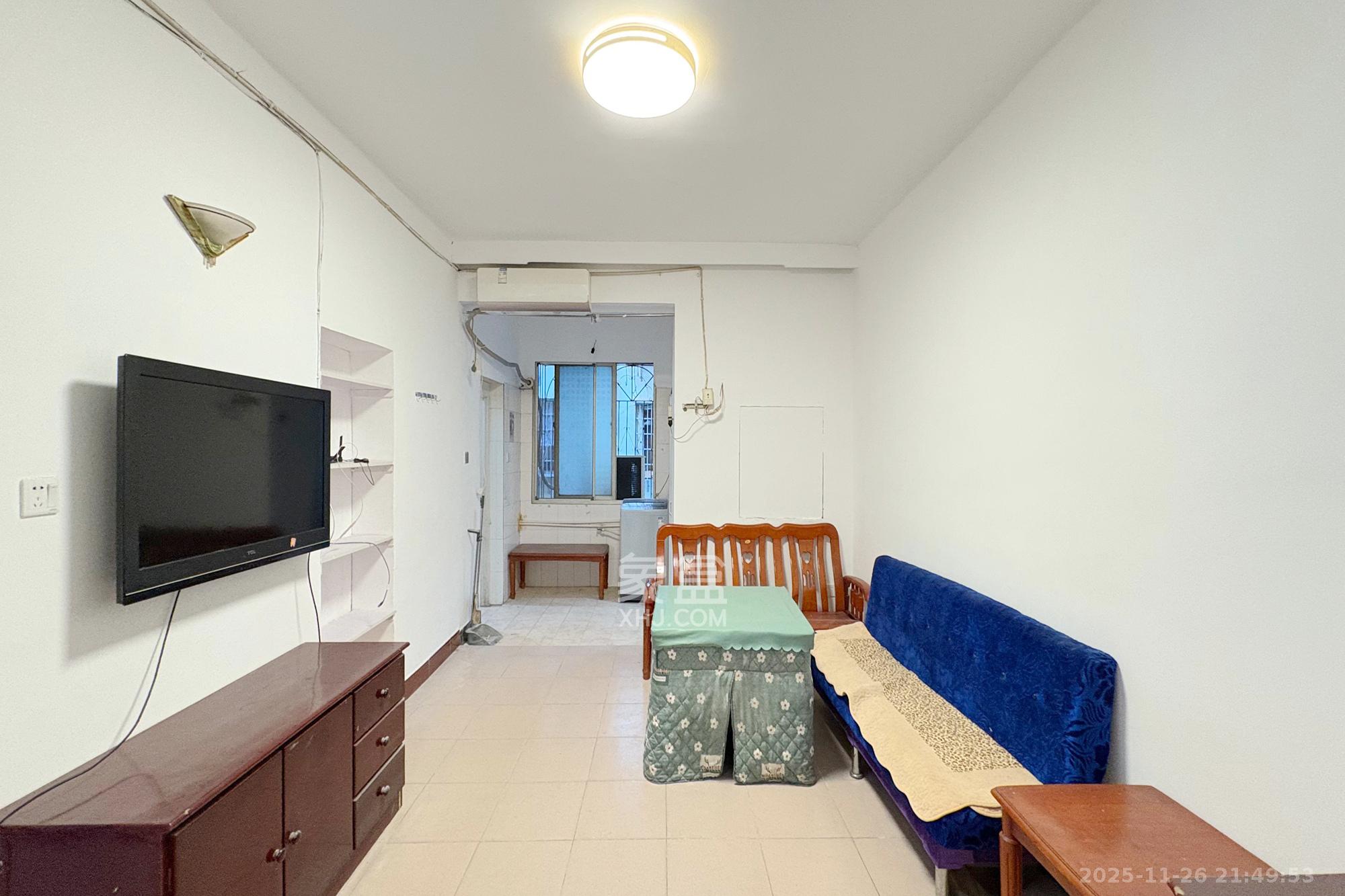 人民新村 2室2厅1卫 42.8万 人民新村 2室2厅1卫 42.8万客厅