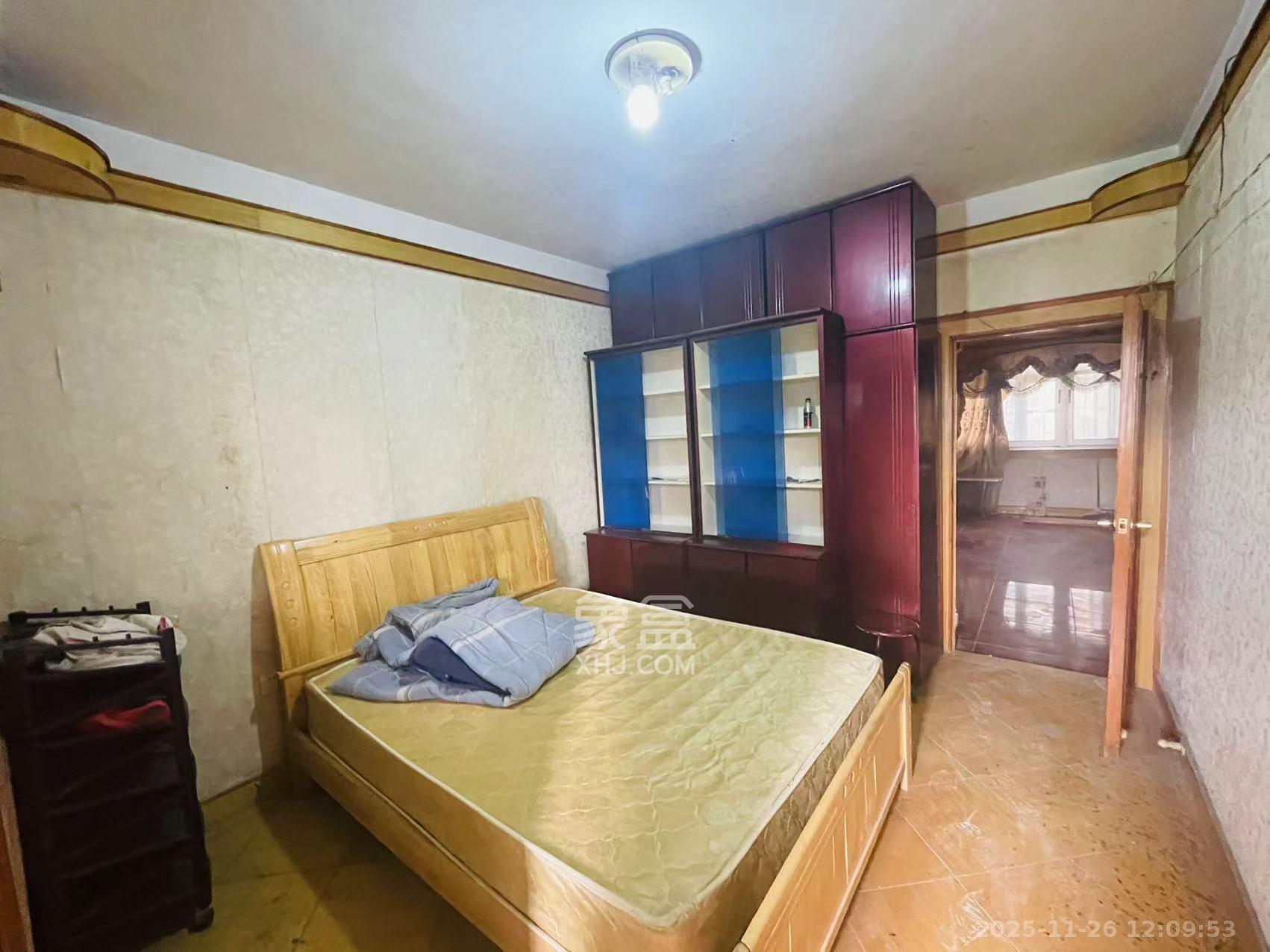 人造板厂宿舍（新河北堤1号）  3室2厅1卫    1800.0元/月室内图