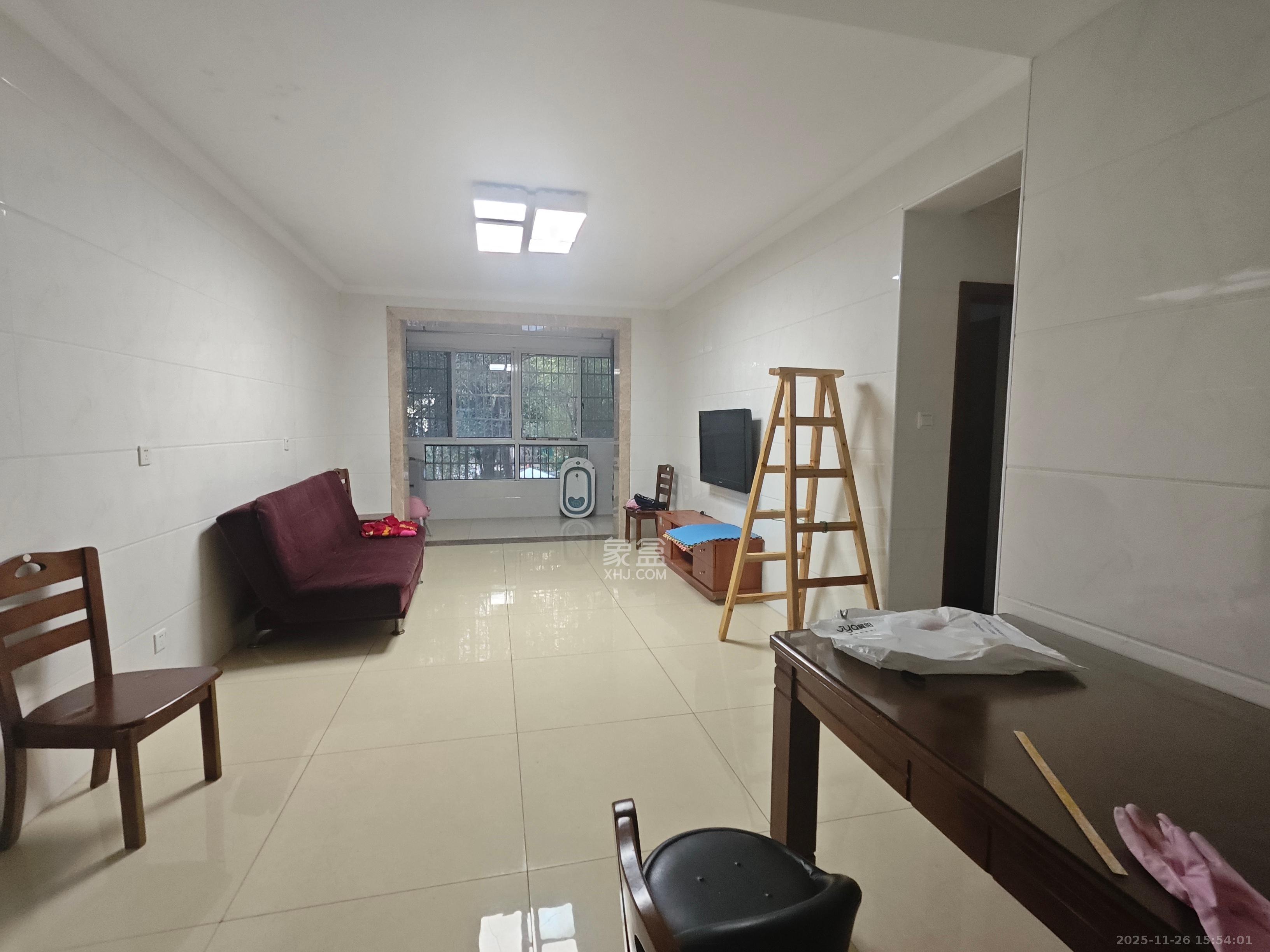 黎郡新宇熙春园  1室0厅0卫    1600.0元/月