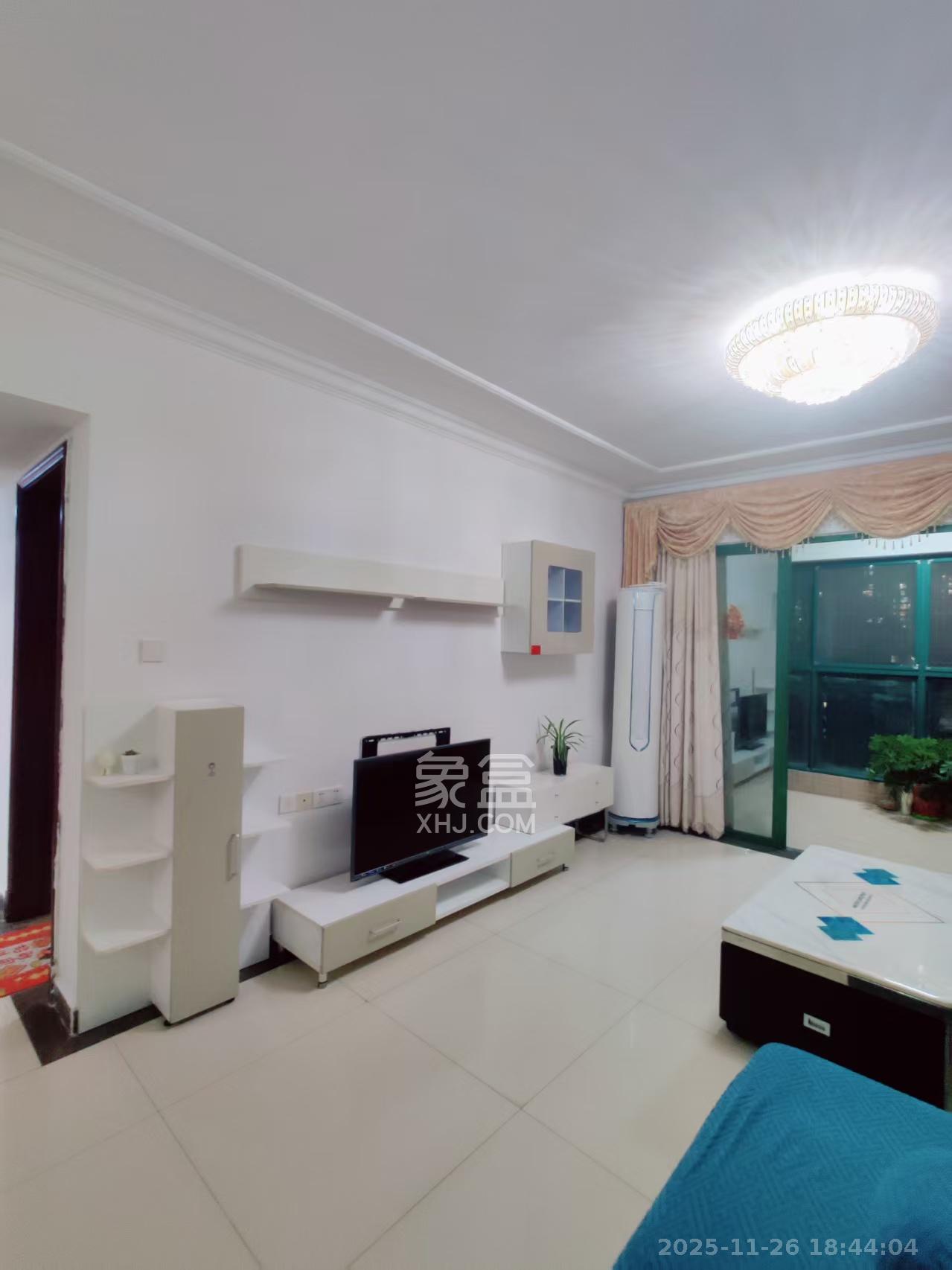 富基世纪公园 3室2厅2卫 1800.0元/月 富基世纪公园 3室2厅2卫 1800.0元/月室内图