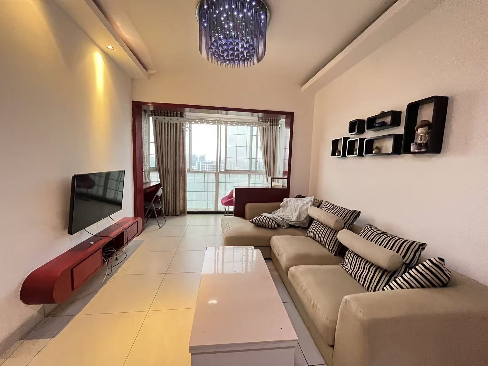 书香名邸一期 1室1厅1卫 1600.0元/月 书香名邸一期 1室1厅1卫 1600.0元/月室内图